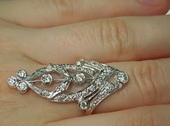 Gorgeous Brilliant Round Cut Lab-Created 1.52CT Diamond Floral Antique Fine Ring