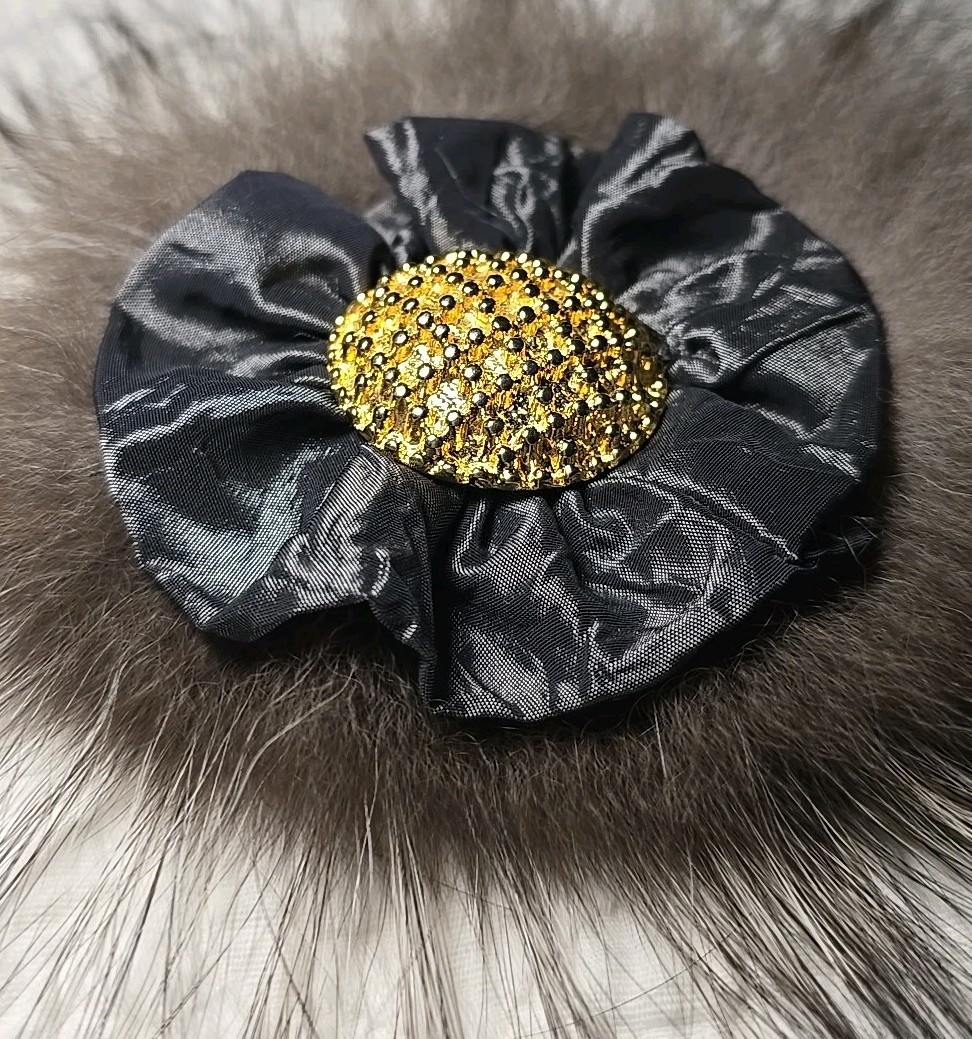 Vintage Mink Fur Flower Brooch Goldtone Center