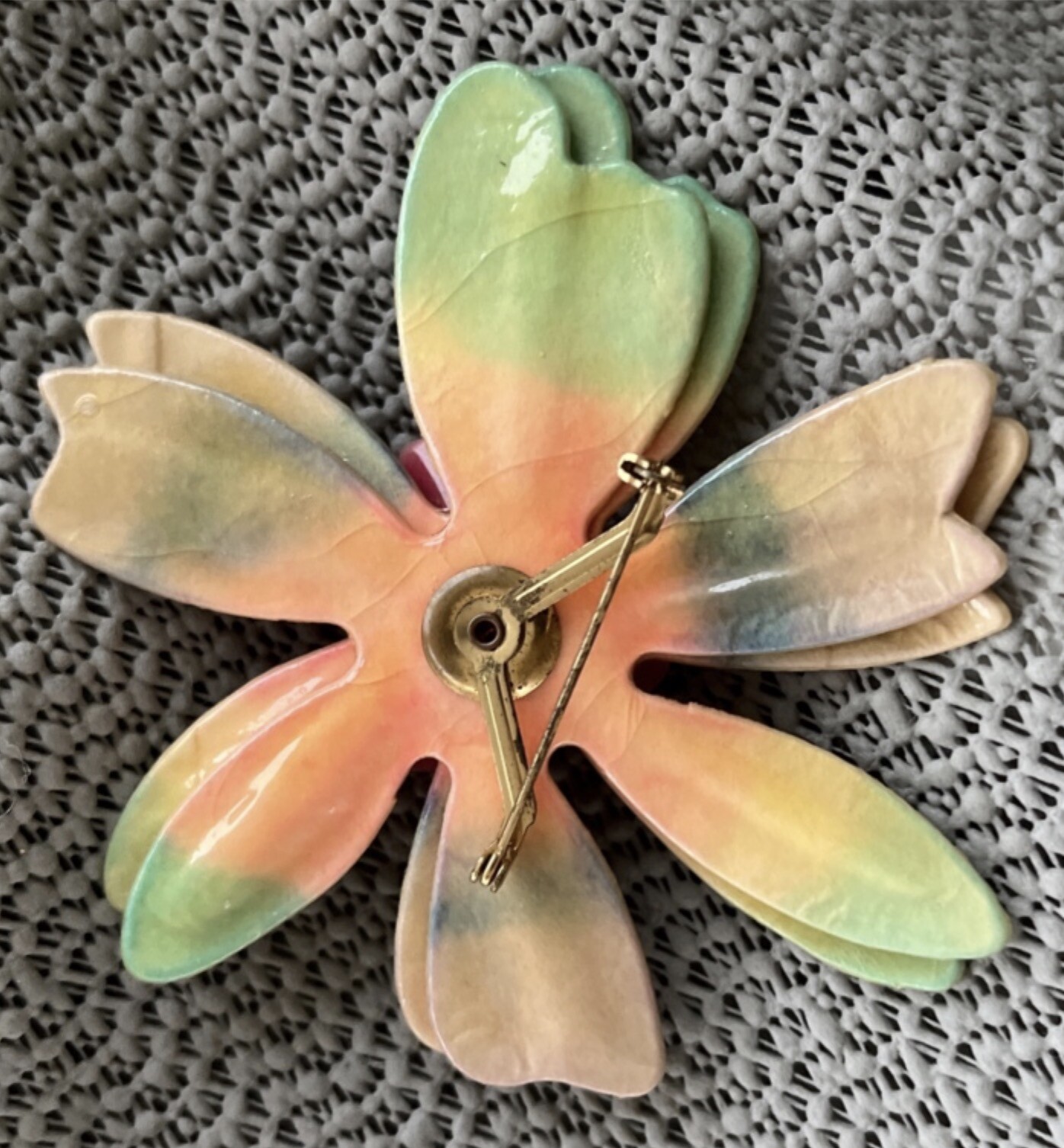 Vintage Large Enamel Flower Pin – lightweight not metal – papier mache? resin?