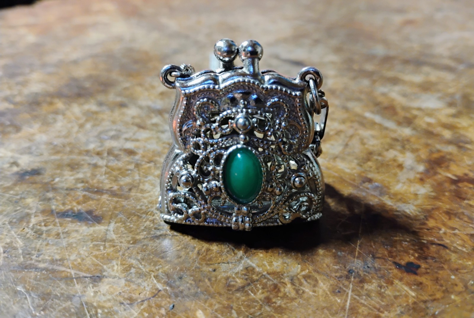 Unique Piece Silver Tone Filagree Coin Purse Not Sure If It’s A Pendant Or…