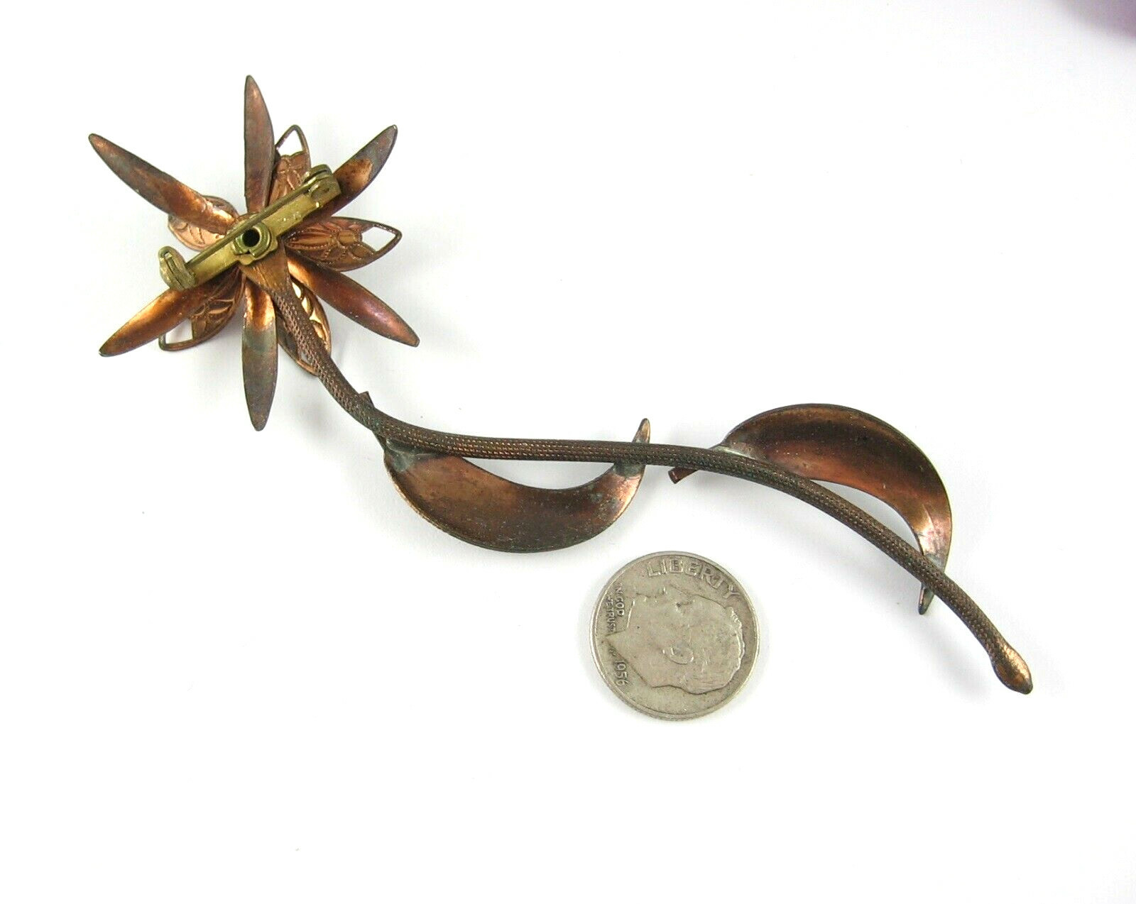 Loooong PIN COPPER FLOWER With A FEATHER TWIST Vintage Brooch Floral 4 1/2″