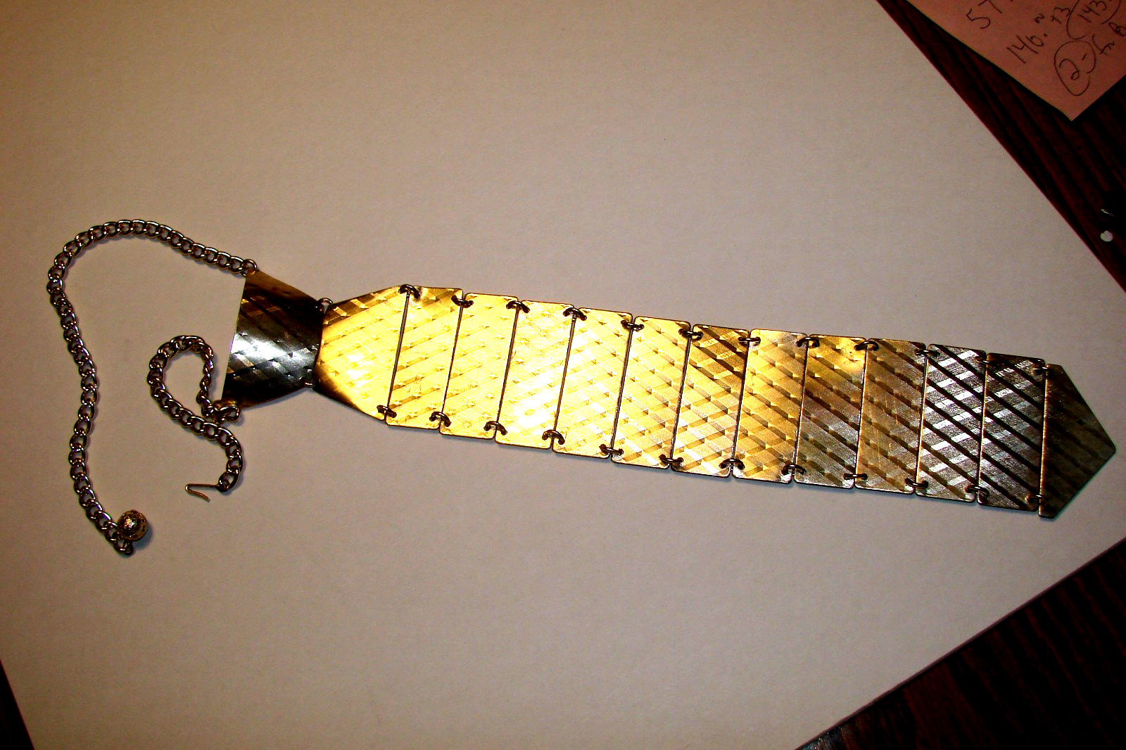 VINTAGE FUN MOD MID CENTURY GOLD ALUMINUM DISCO NECK TIE NECKLACE HONG KONG
