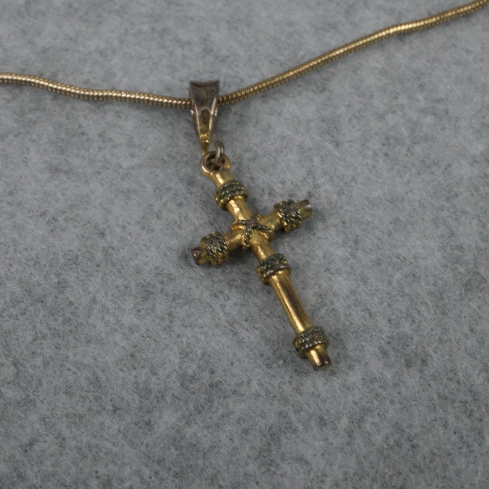 Vtg Costume Jewelry Cross Necklace Gold Tone Green Reversible Double Sided 18in