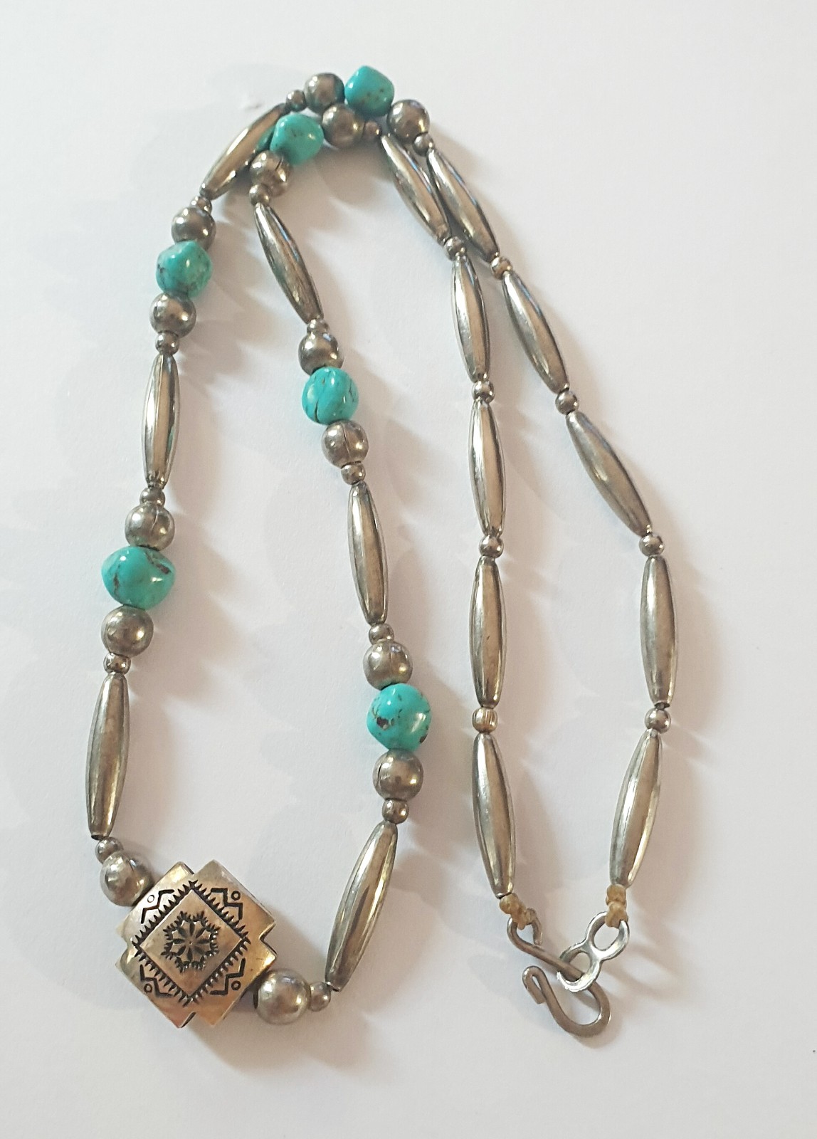 Beautiful Southwestern Vintage Silver Tone Beads & Turquoise Nugget 20″ Necklace