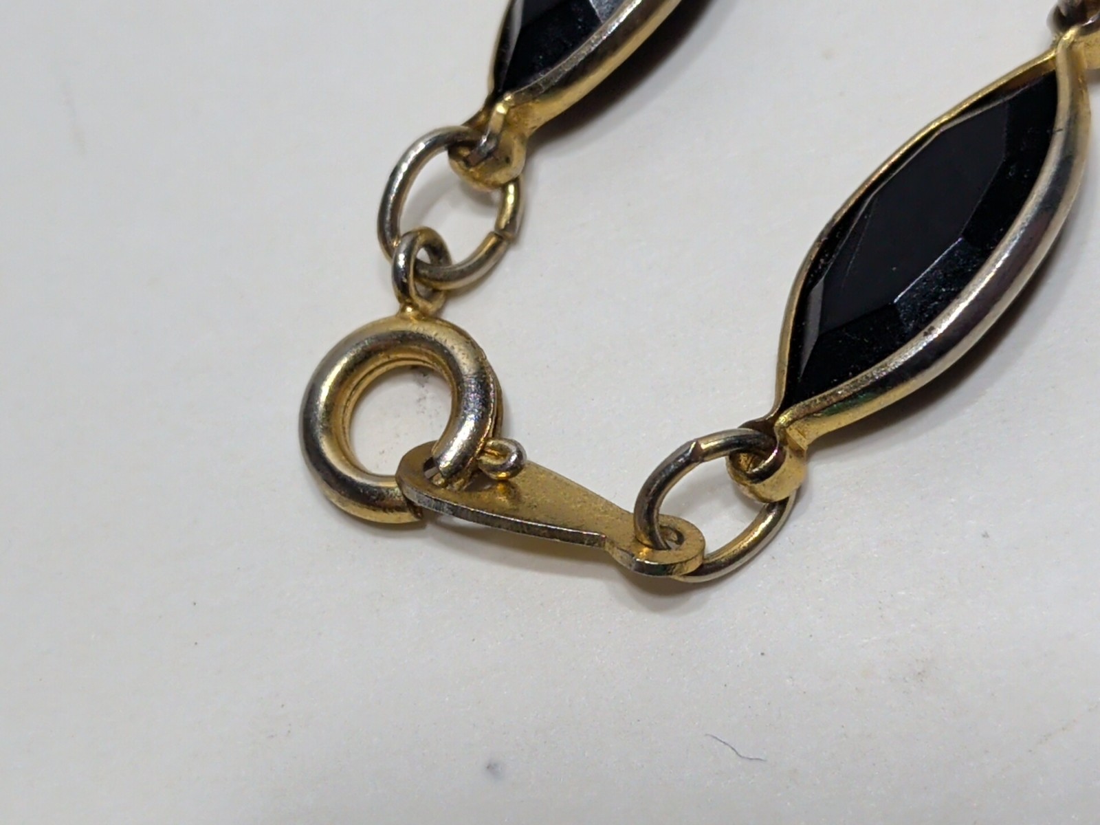 ✨VINTAGE✨ 29″ Goldtone Black Stones / Rhinestones Metal Links Necklace Costume