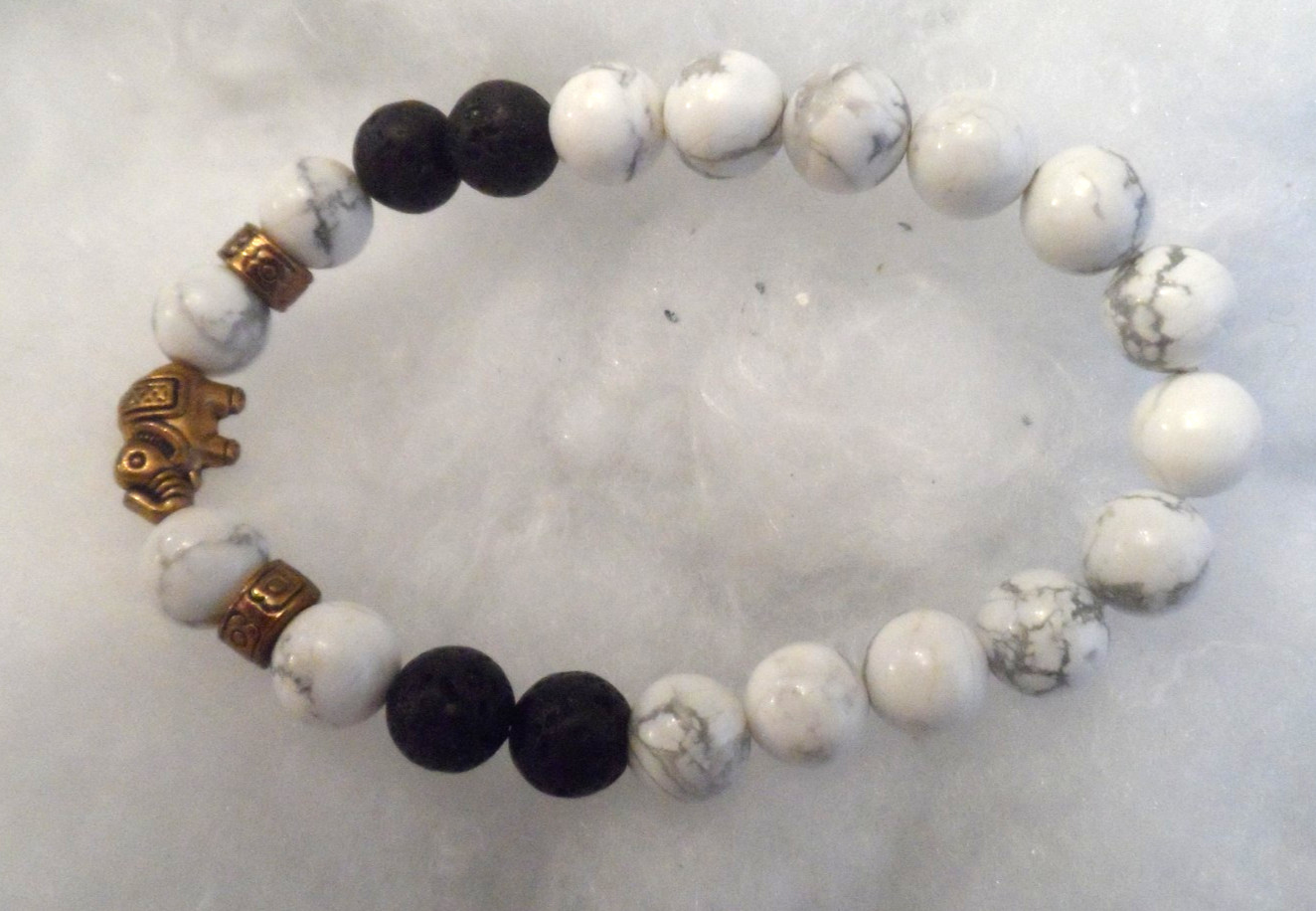 Vintage Bracelet – 3 ADJUSTABLE STRETCH BROWN & WHITE TONE BRACELETS