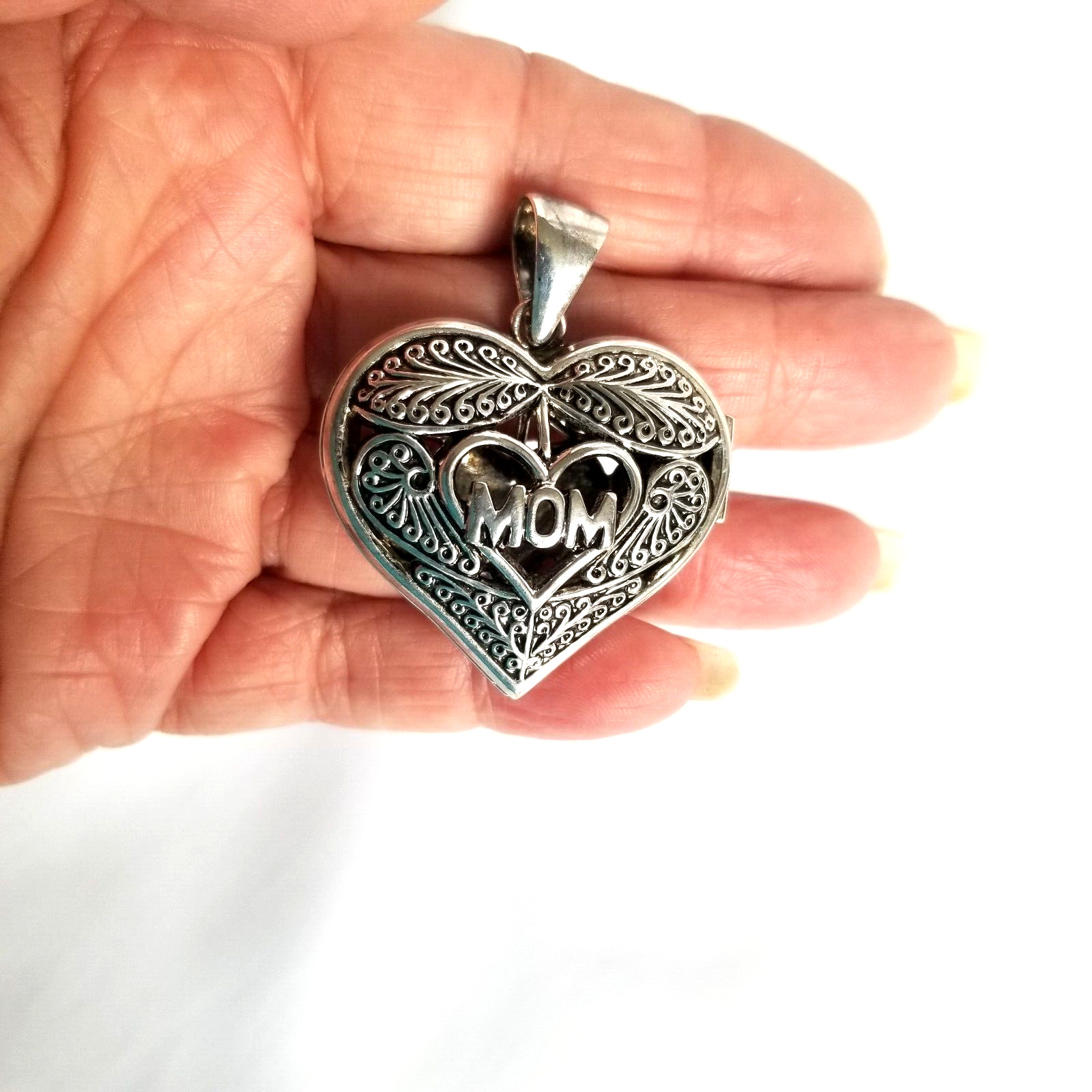 Best Mom heart wings locket puff pendant shiny silver plated filigree