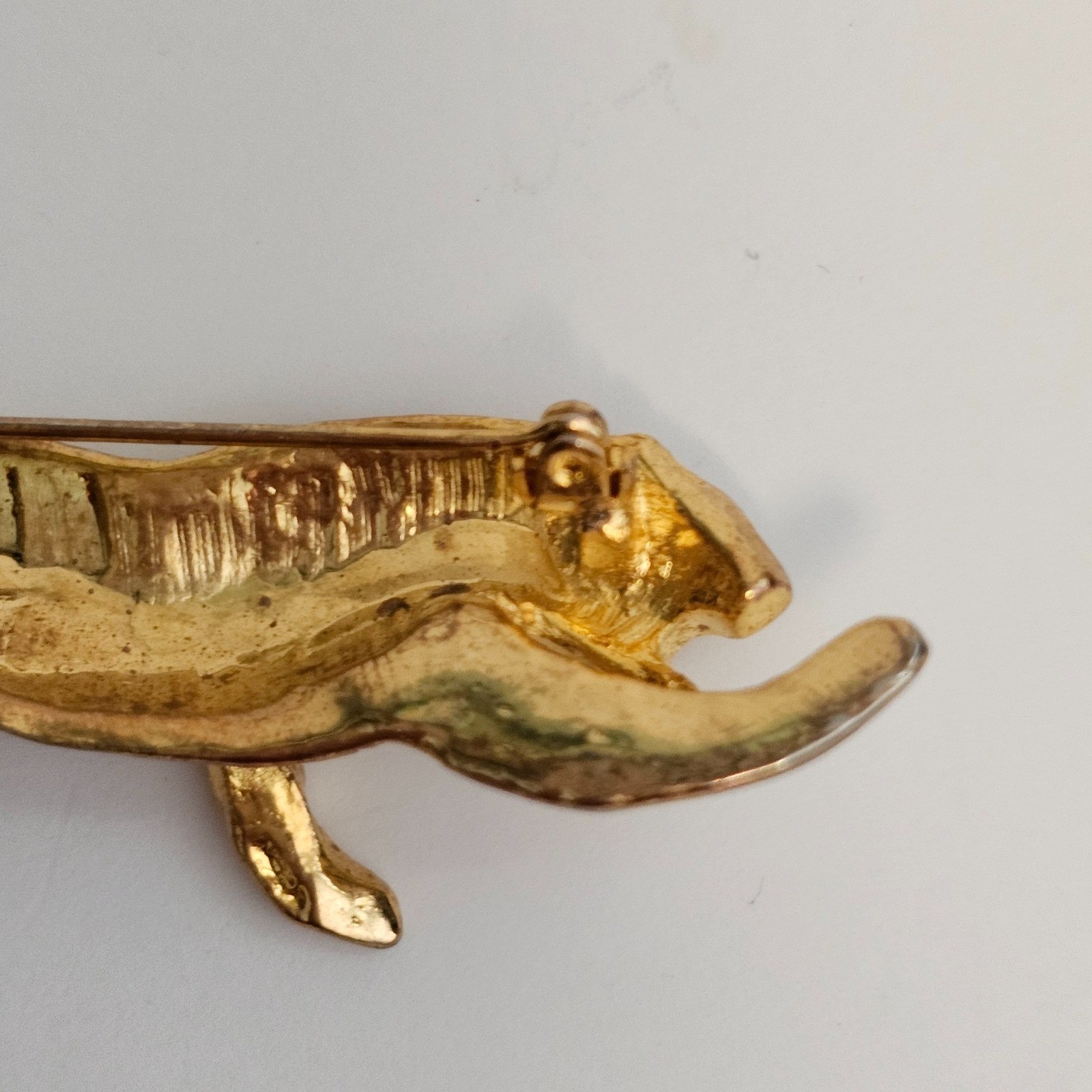 Vintage Gold Tone Enameled Panther White Brown Shimmer Brooch Pin