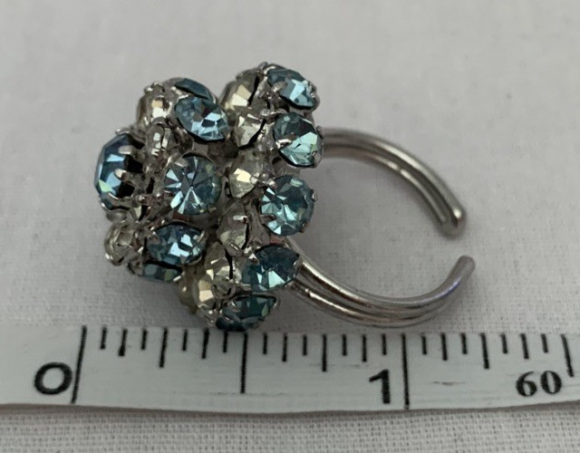 Vintage Silver Tone & Clear/Blue Topaz Rhinestone “Wedding Cake” Ring-Adjustable