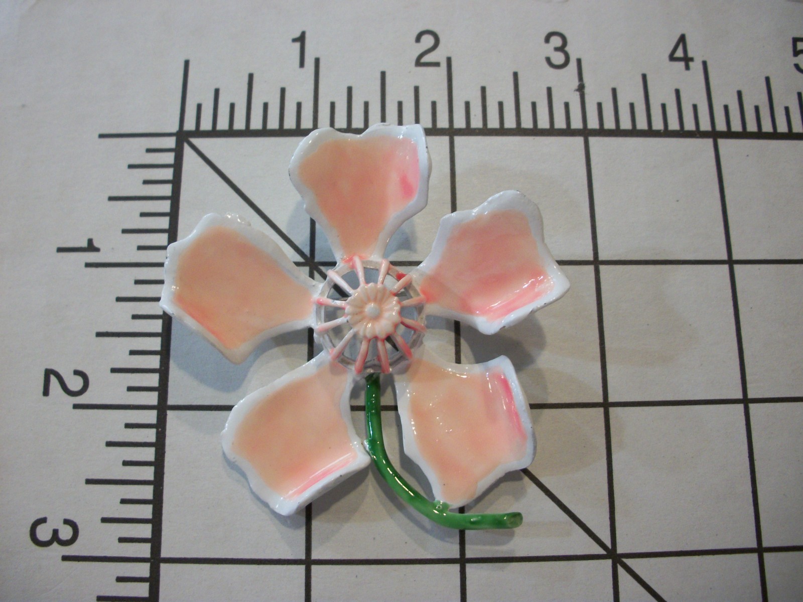 VTG*RARE*MeTaL ENaMeL*PEACH/PINK BLEND*WHiTE SWiRLy FLoWeR PiN/SPRINGTIME BEAUTY