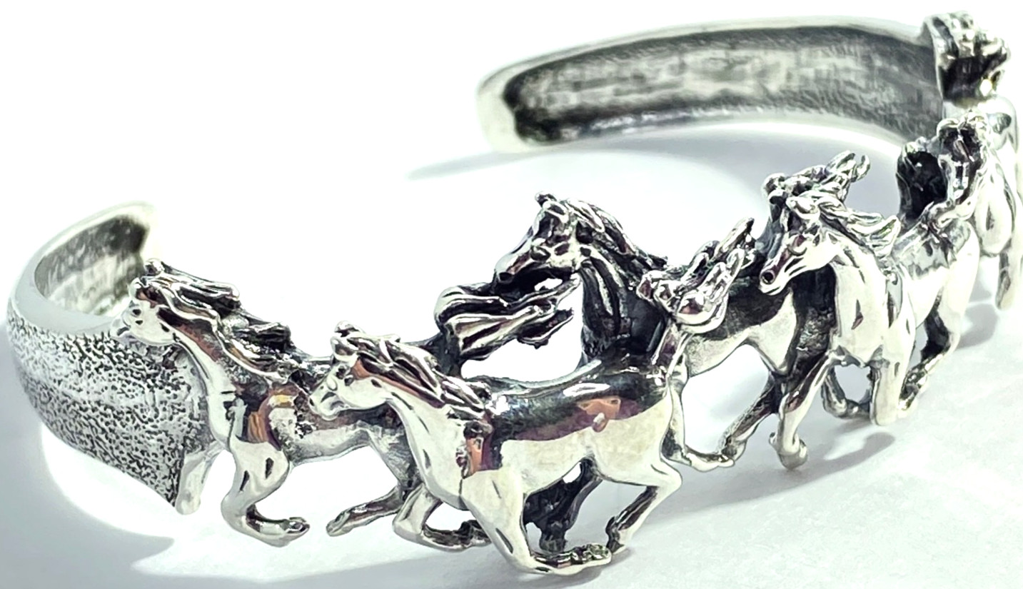 Vintage Sterling Silver 3D Galloping Horses Textured Cuff Bracelet 2 3/8″