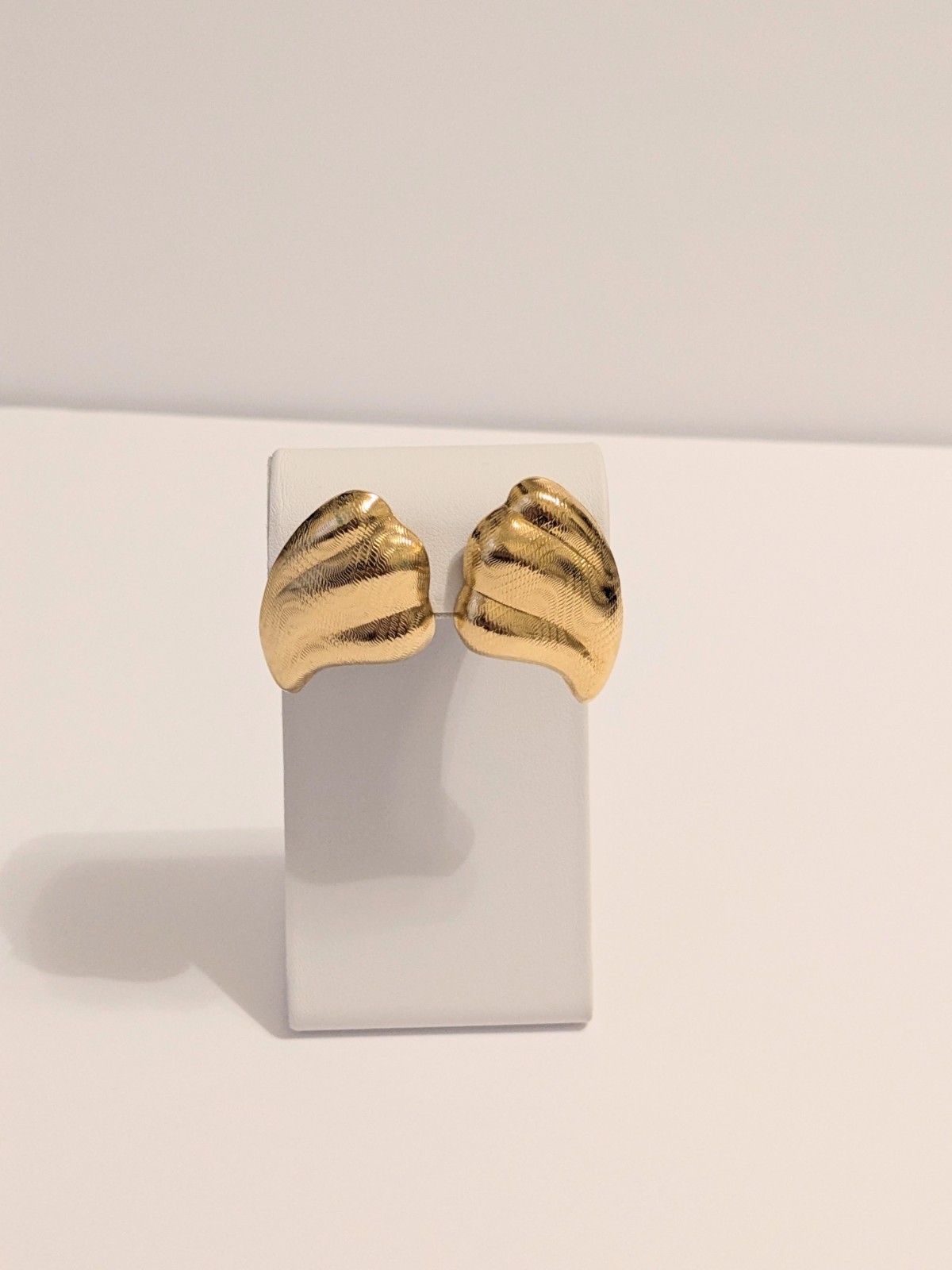 Vintage AVON Gold Tone Textured Wave Shaped Stud Drop Earrings 1 3/4″.