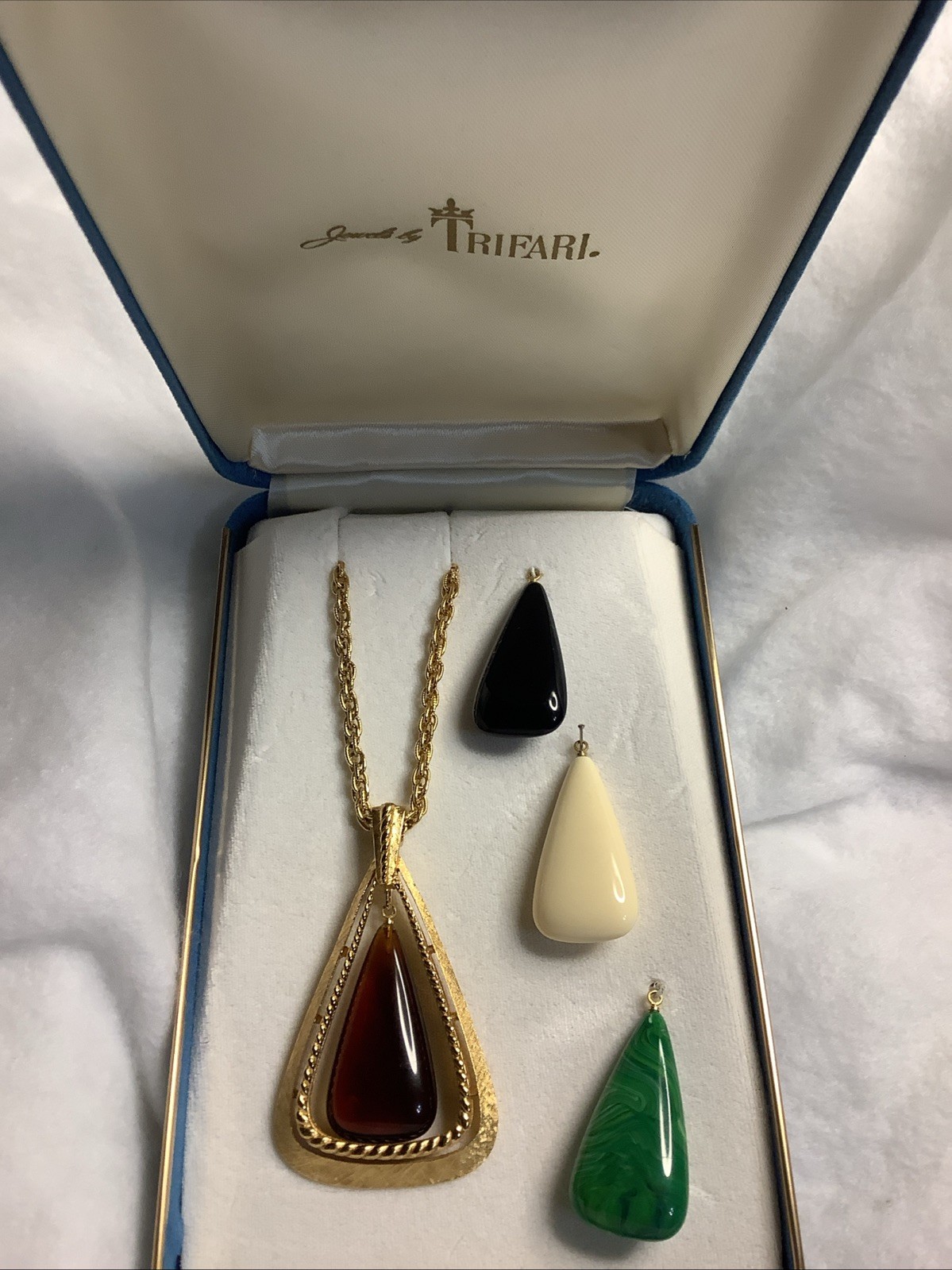 TRIFARI Interchangeable Pendant with Lucite Inserts (4 colors)