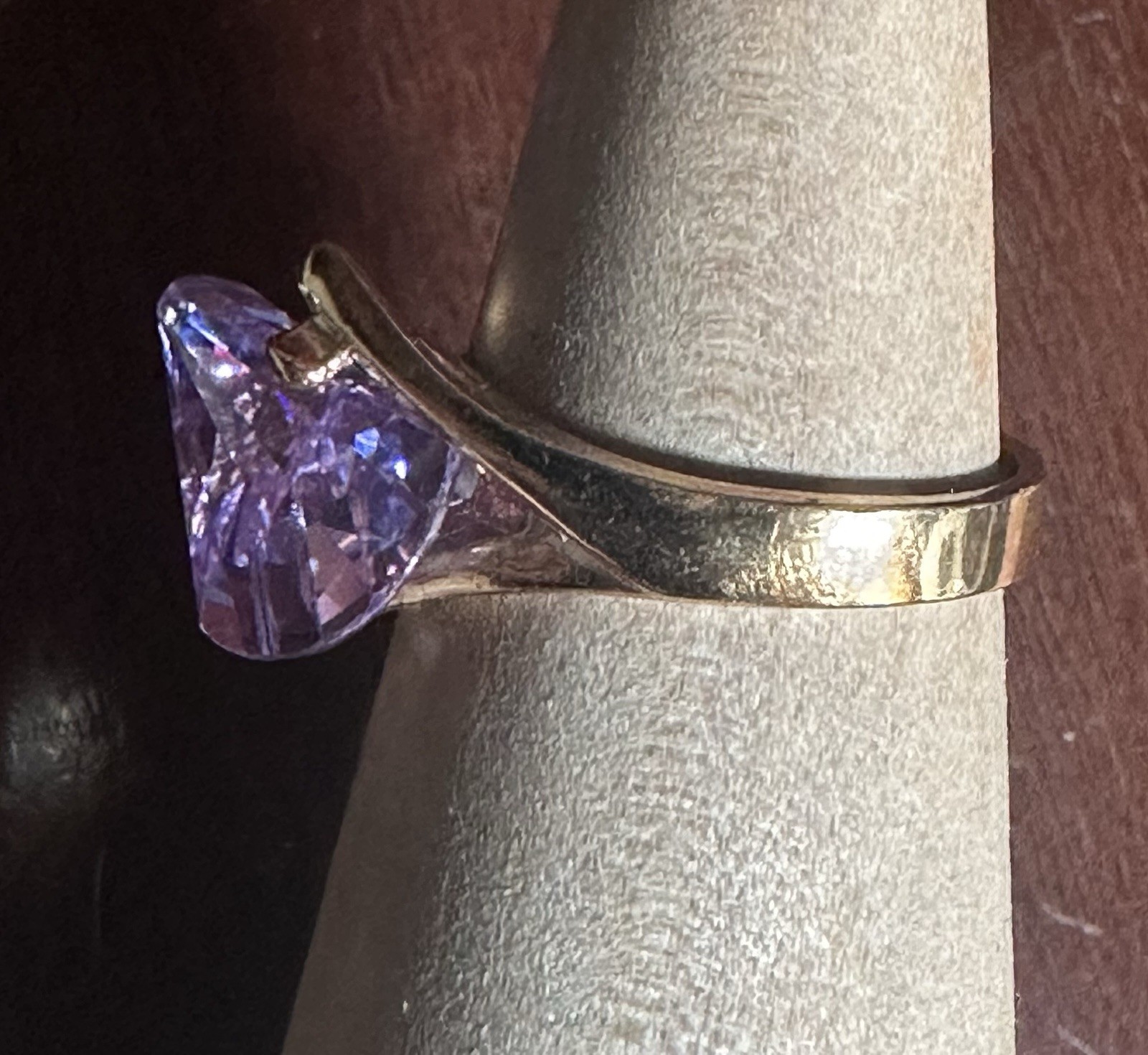 Vintage STERLING SILVER Gold Pl. Laser-cut Purple CZ Ladies Cocktail Ring Sz 8.5