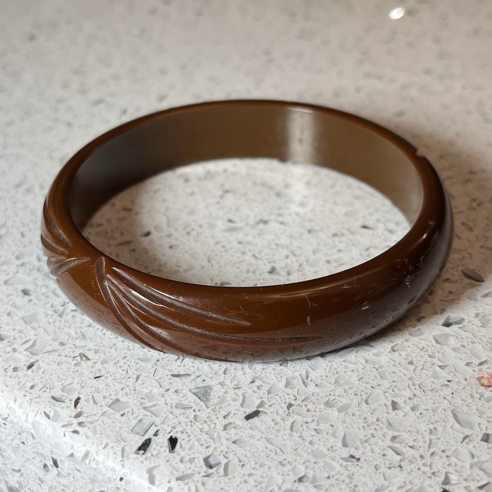 Vintage Chocolate Brown Carved Bakelite Bangle Bracelet 1/2 Inch Wide