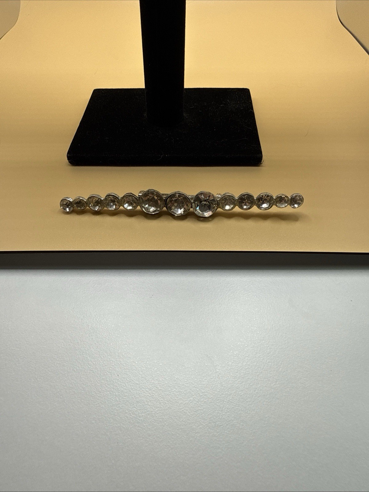 Vintage Brooch Pin Bar Style With 13 Clear Rhinestones