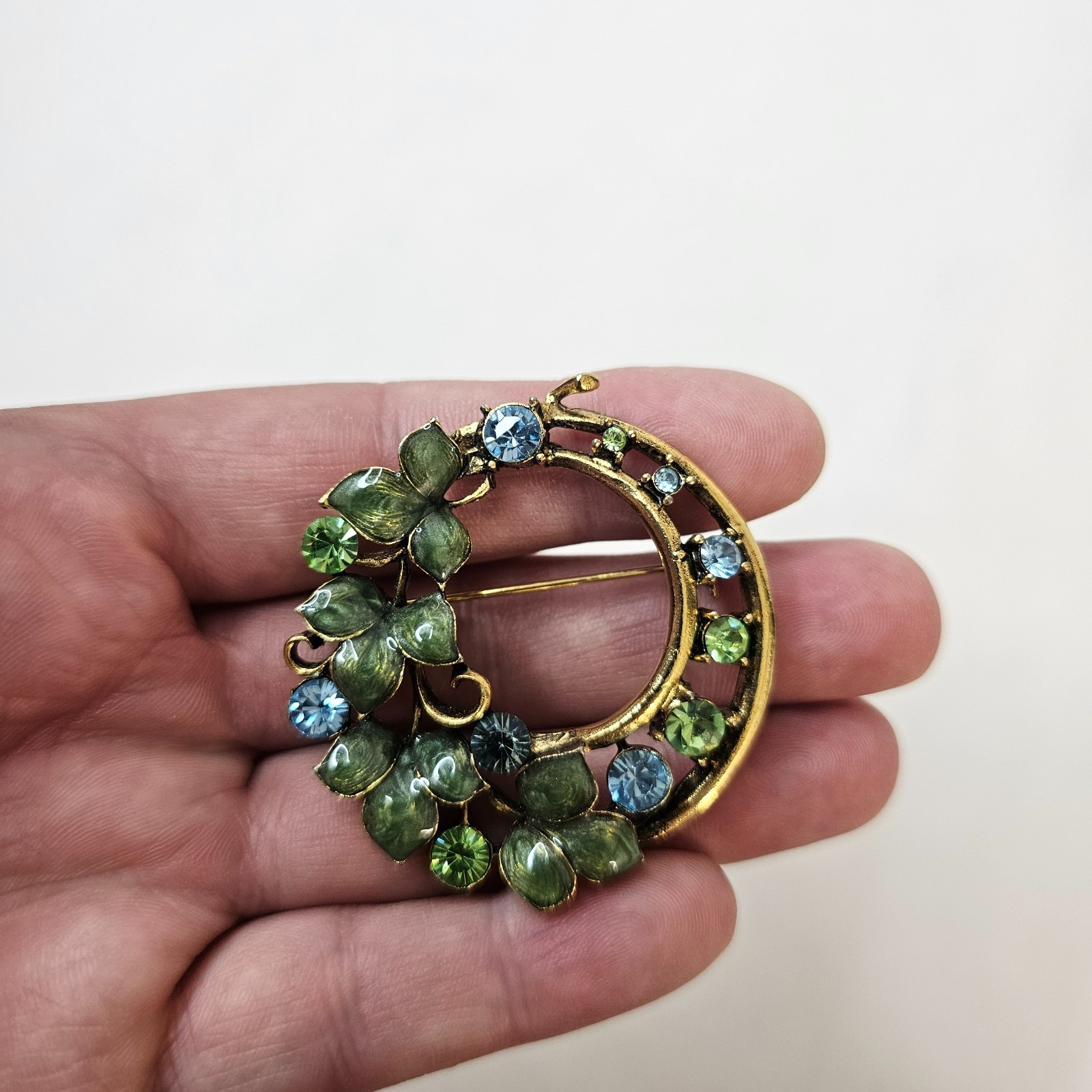 Gold Colored Metal Wreath Brooch Enameled Green Blue Rhinestone Unmarked Pin