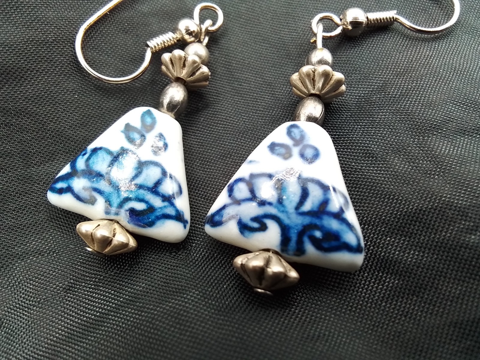 TRIANGLE DELFT STYLE VINTAGE ESTATE PIERCED EARRINGS DANGLE FRENCH HOOK WIRE