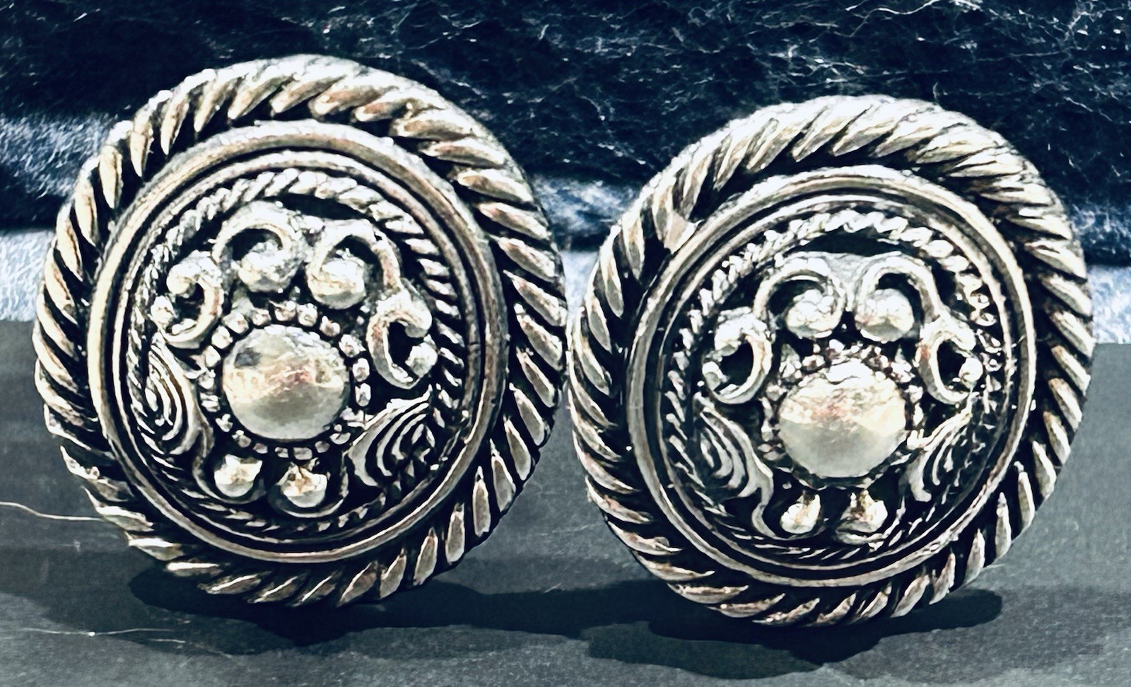 Vintage Sterling Silver Repousse Button Style Earrings Signed MEX 925 15.18 Gr.