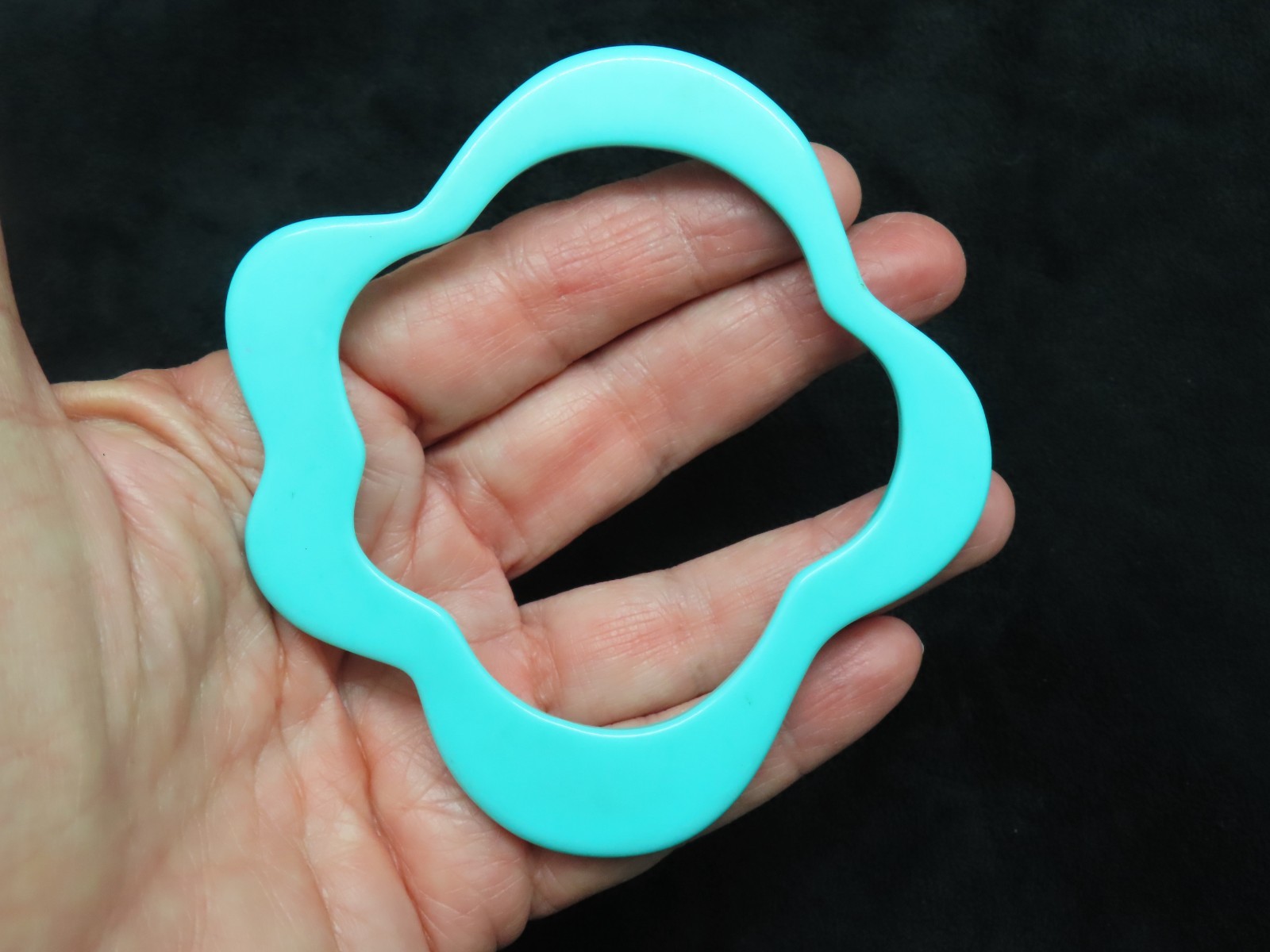 Vintage AVON Abstract Design Teal Bracelet