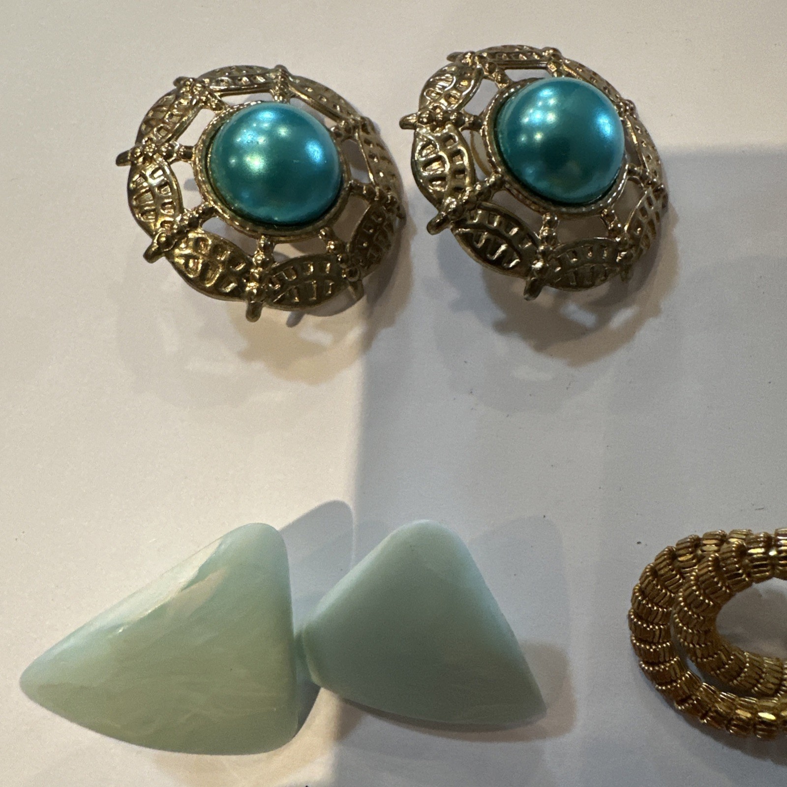 VTG Pierced Earring LOT Of 13 Enamel Resin Metal Discs Various Shapes Colors