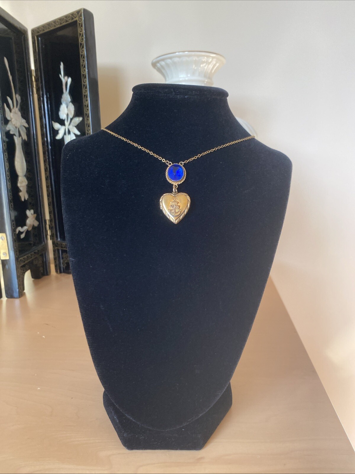 Vintage Photo Locket Pendant Heart Estate Jewelry Pre-Owned USN WWII Gold Filled