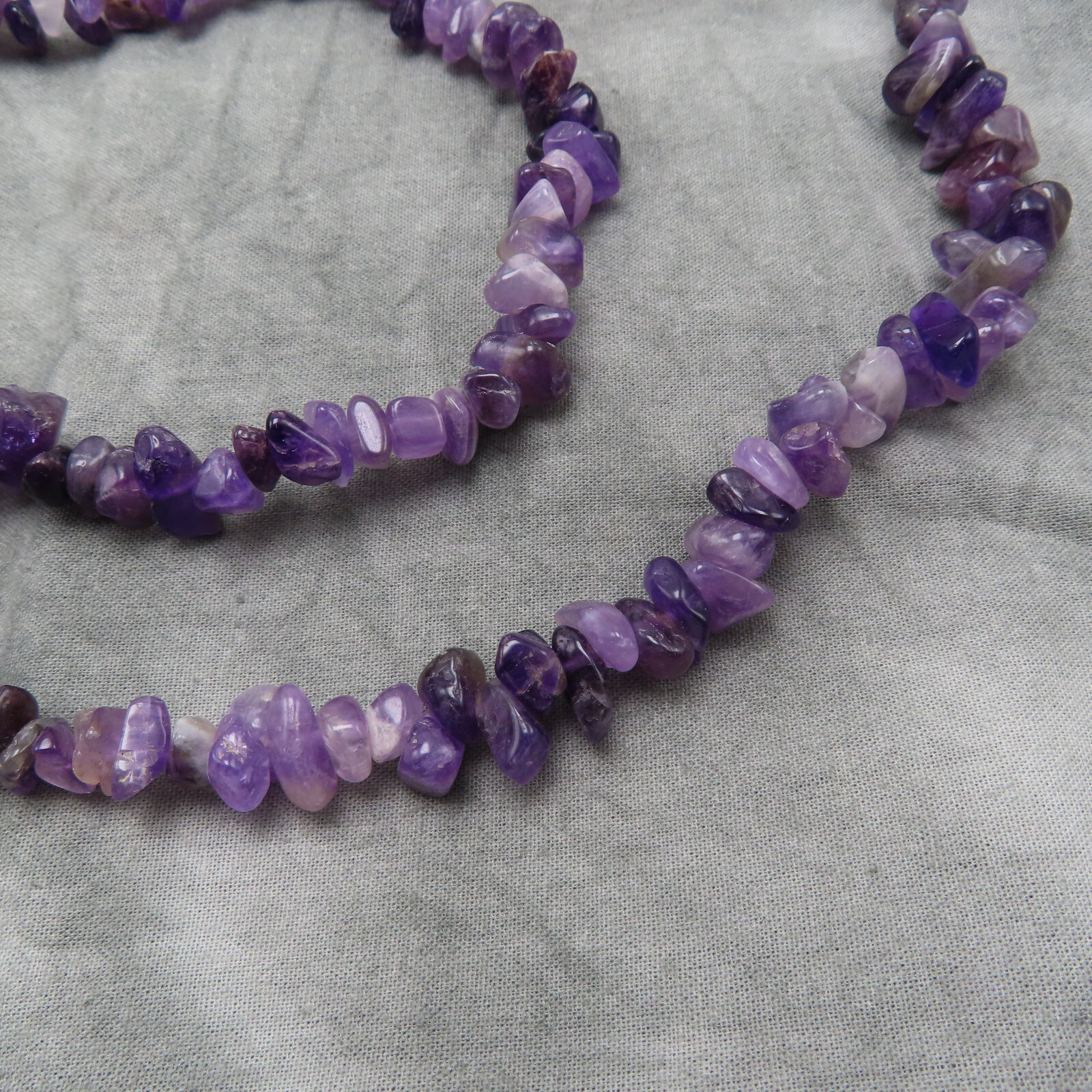 Amethyst Necklace Gemstones Purple Chip Beads 36 inch Nuggets Strand 638c