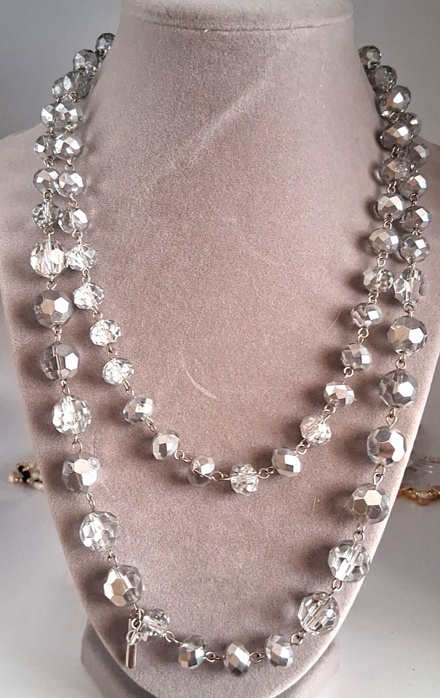VINTAGE AB SILVER CLEAR FACETED CRYSTAL GLASS BEADED LONG NECKLACE 40″