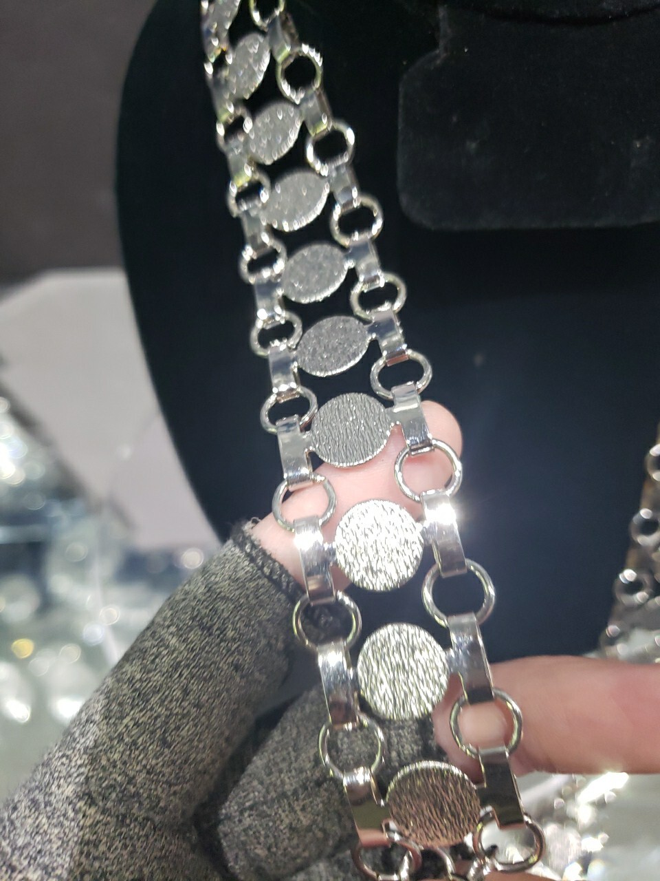 Adjustable Metal Link Belt Chain vtg 1970 Sarah Coventry silver disc coin
