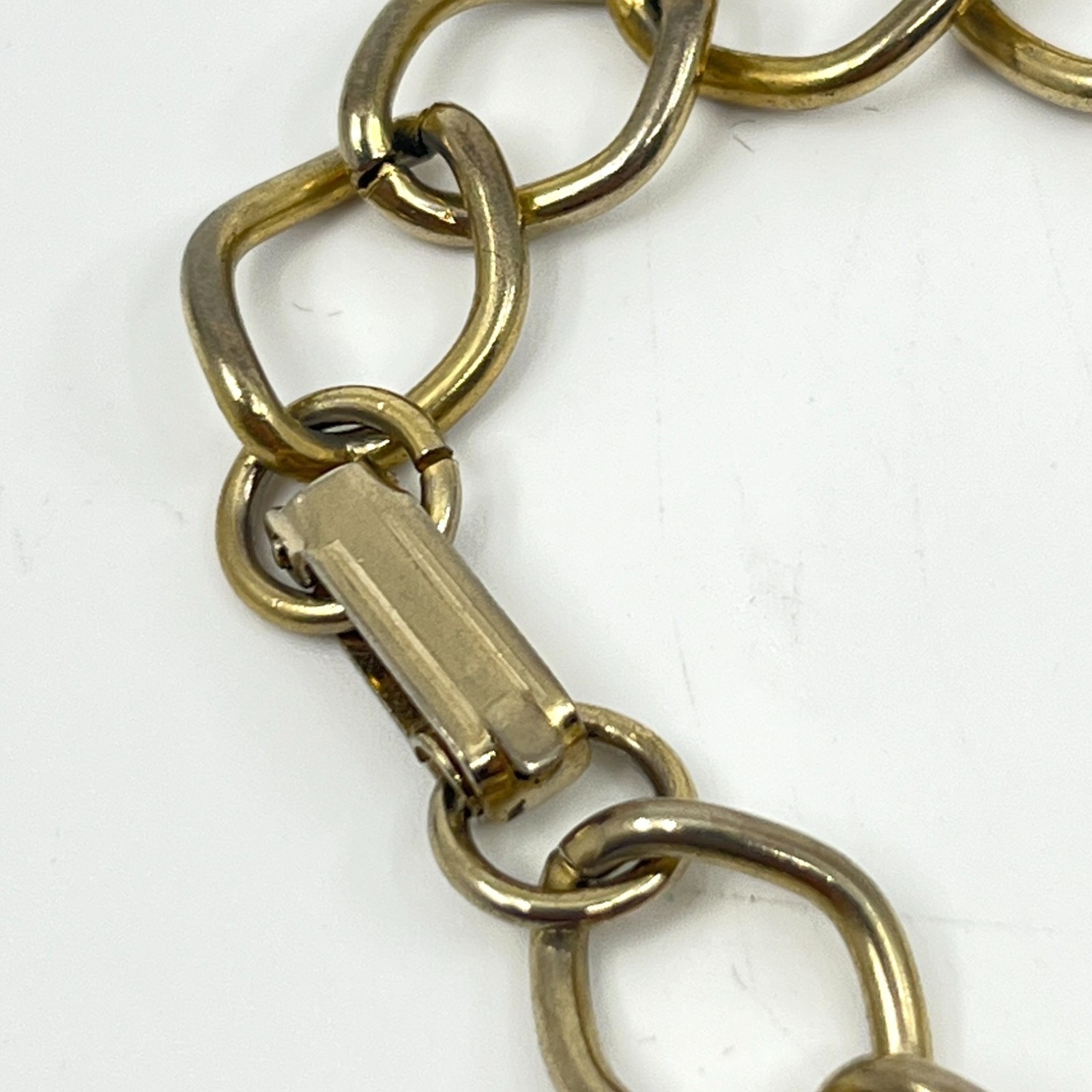 VTG Gold Tone Pressed Purple Orchid Resin Diamond Cut Pendant Link Bracelet