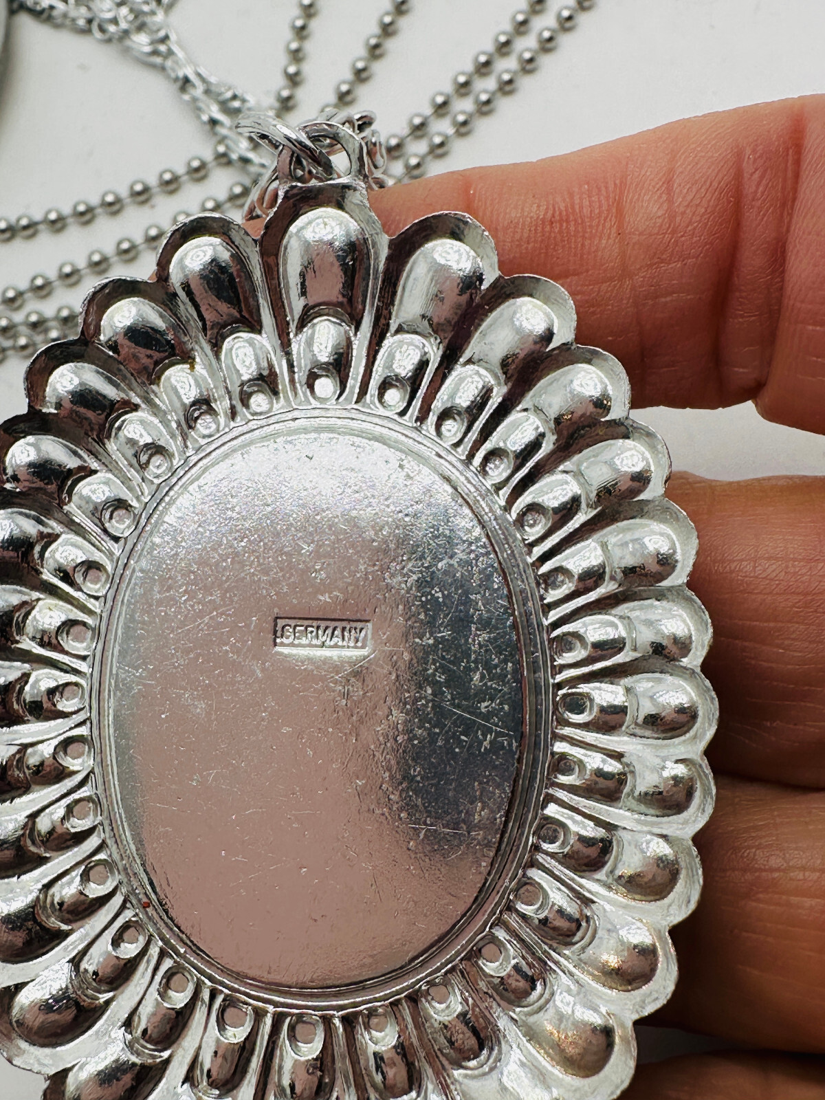 Lot 4 Aluminum Eloxal Vtg Necklaces – Germany, Artisan, Pool of Light Silver Tn