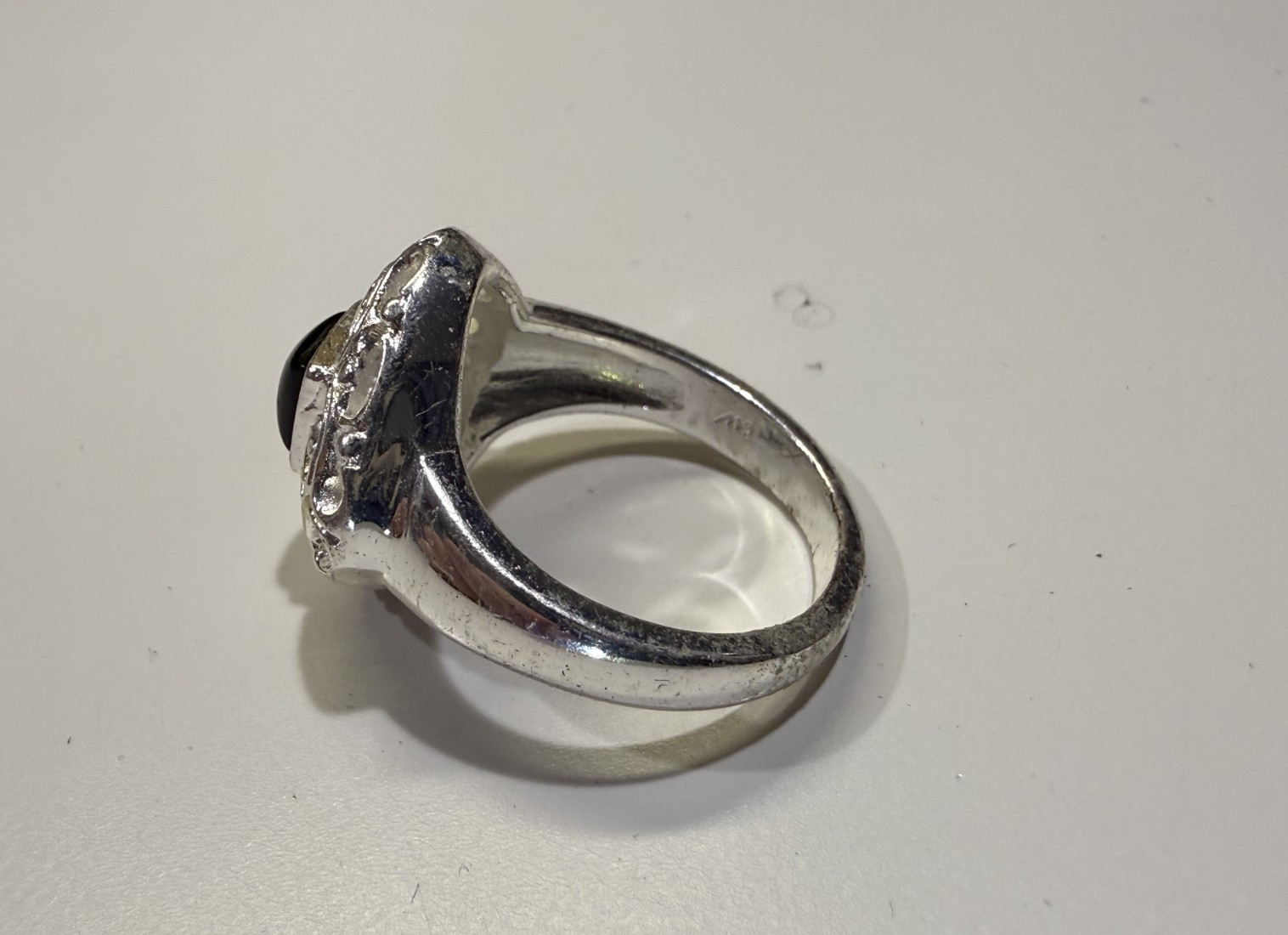 Vintage Marked CW Silver Tone Filigree Black Onyx Square Ring Size 6
