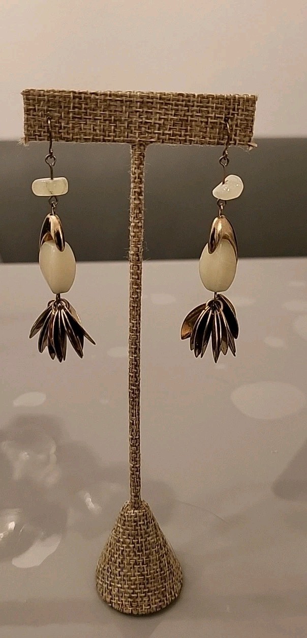 Vintage Dangle Leaf Drip Drop Earrings White Quartz Crystal w Gold 2.5″ LengthK1