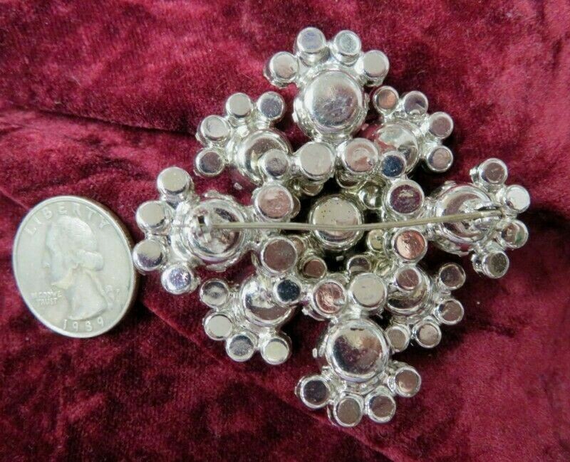 Spectacular Vintage Rhinestone Snowflake Designed Brooch Rhodiumed 2-1/4 Across