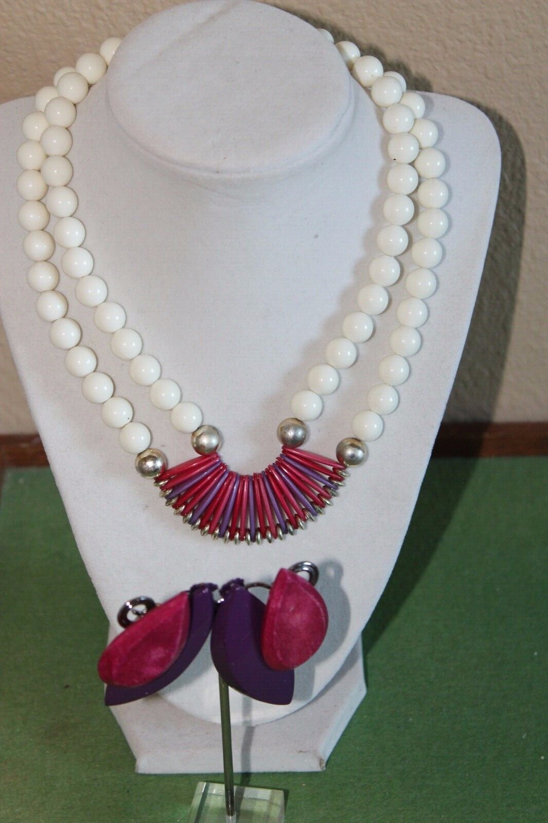 Vintage LOT necklace old plastic lucite earrings necklace white purple pink