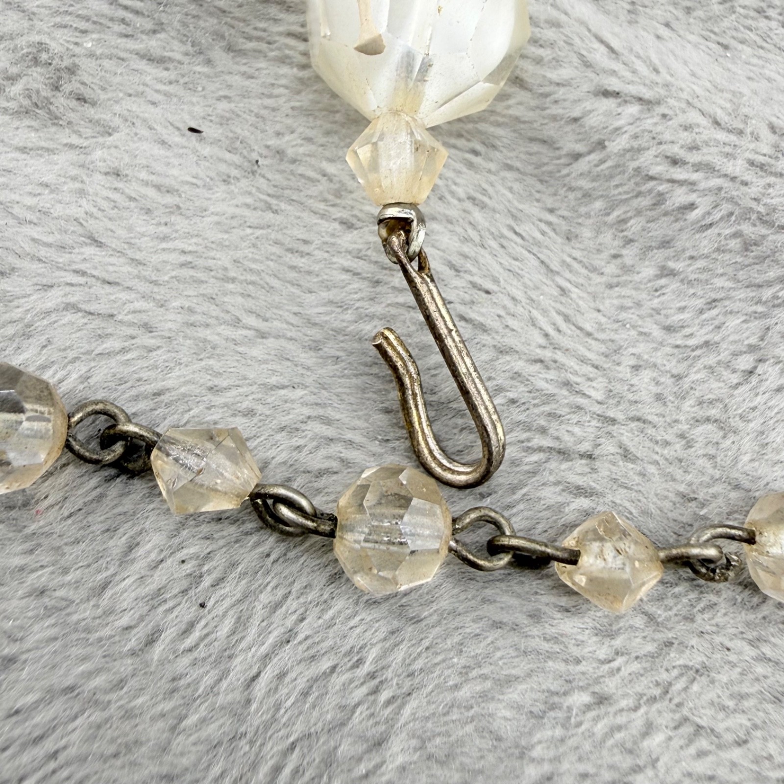 Vintage Faceted Glass Necklace Beaded White Clear Swirl 14”