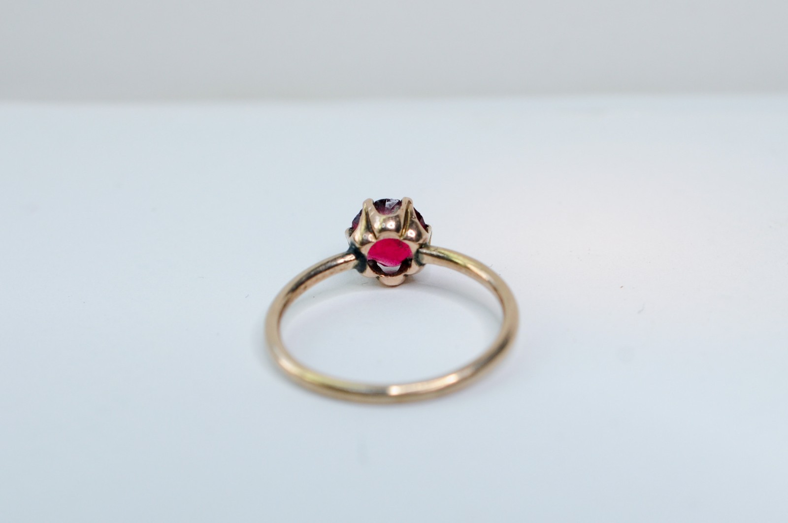 10K Yellow Gold Genuine Garnet Ring Size 6 – 1.52 g