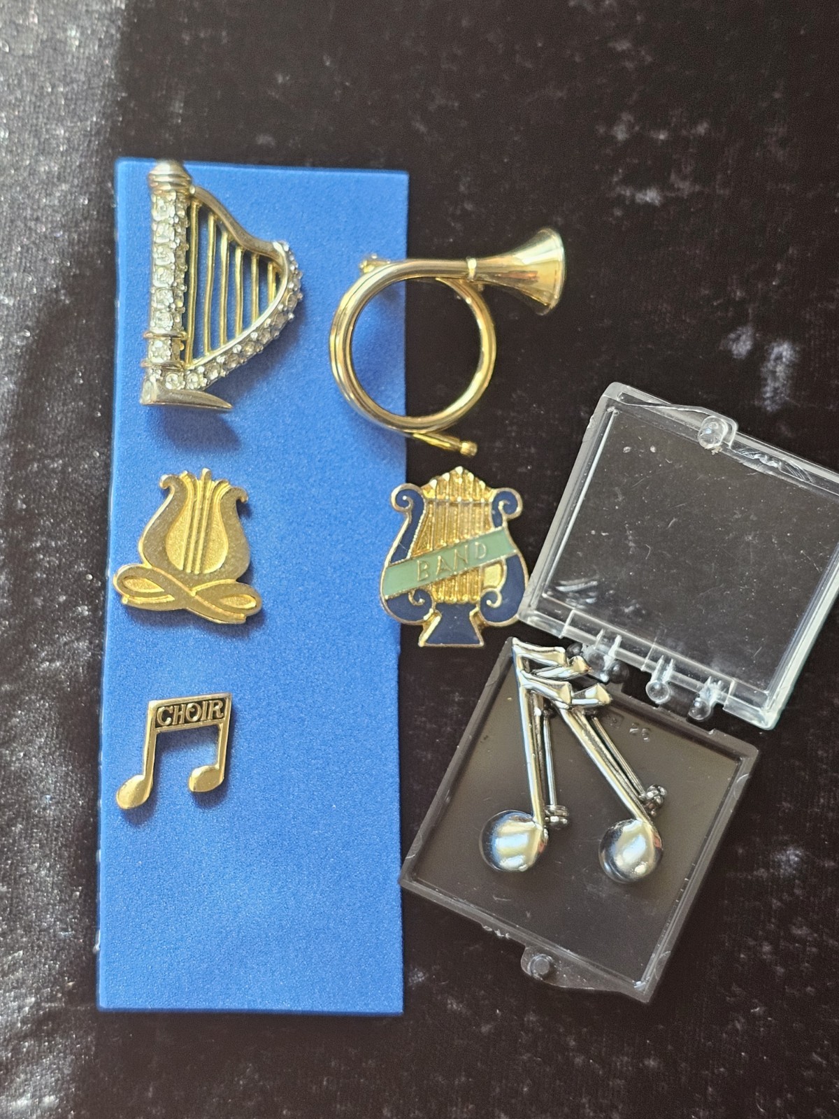 Vtg 7p Lot Of Pins Band Music Notes Enamel Mixed Metals Instruments Harp Horn
