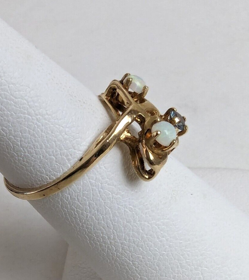 14k Yellow Gold Natural Australian Opals and Aquamarine Ring Size 5.5