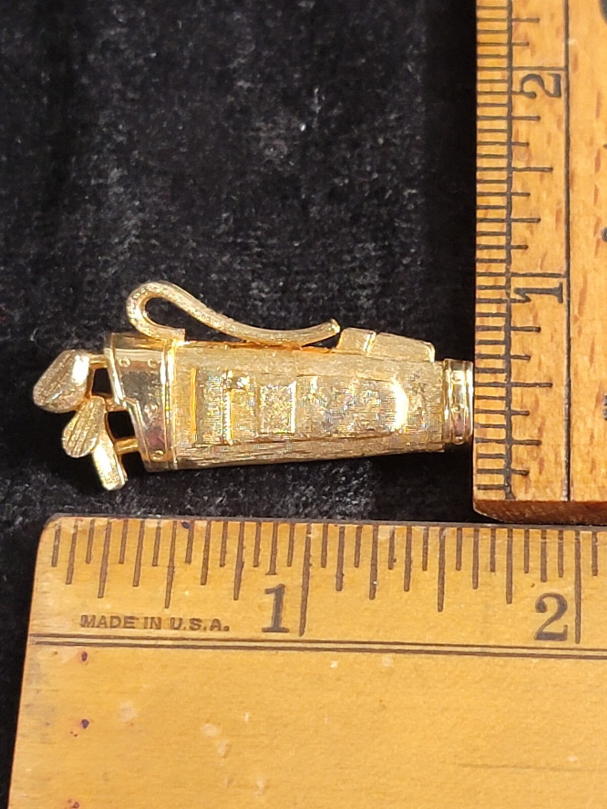 Vintage JONETTE, J.J. Goldtone Sports Golf Bag Brooch with Locking Safety Clasp