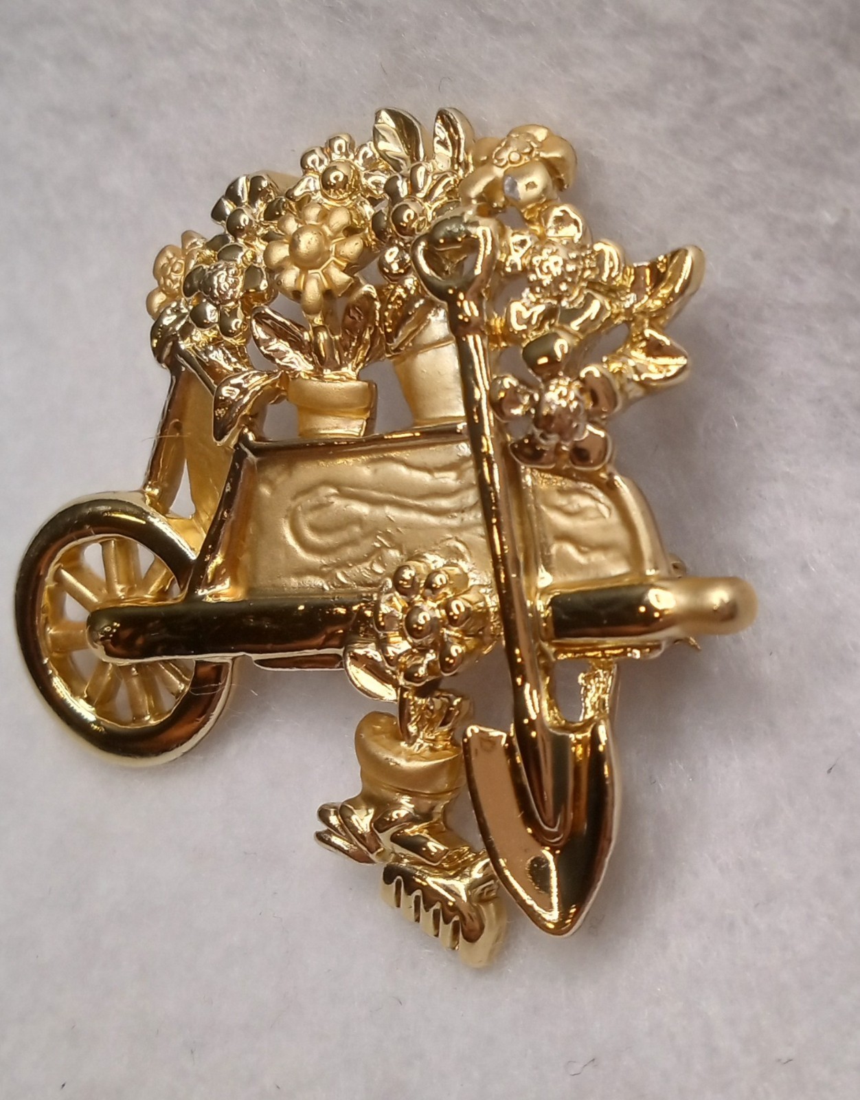 Wheelbarrow of flowers Brooch, gold tone, garden, spring Flower Cart AJC