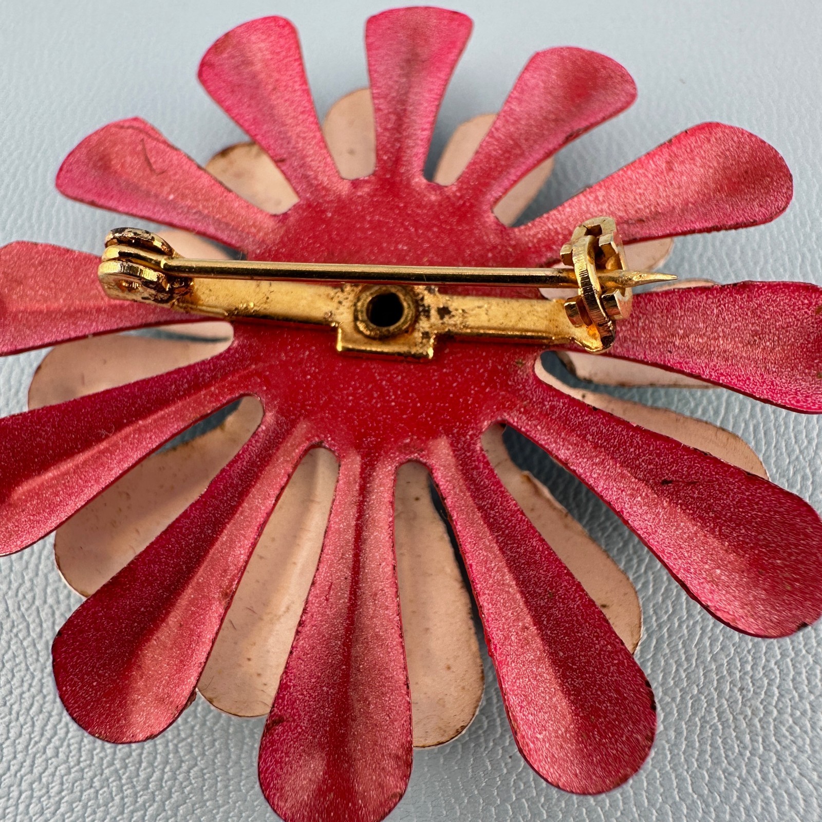 Vintage Enamel Flower Brooch Earrings Set Red White Blue Daisy Mod Retro 60s