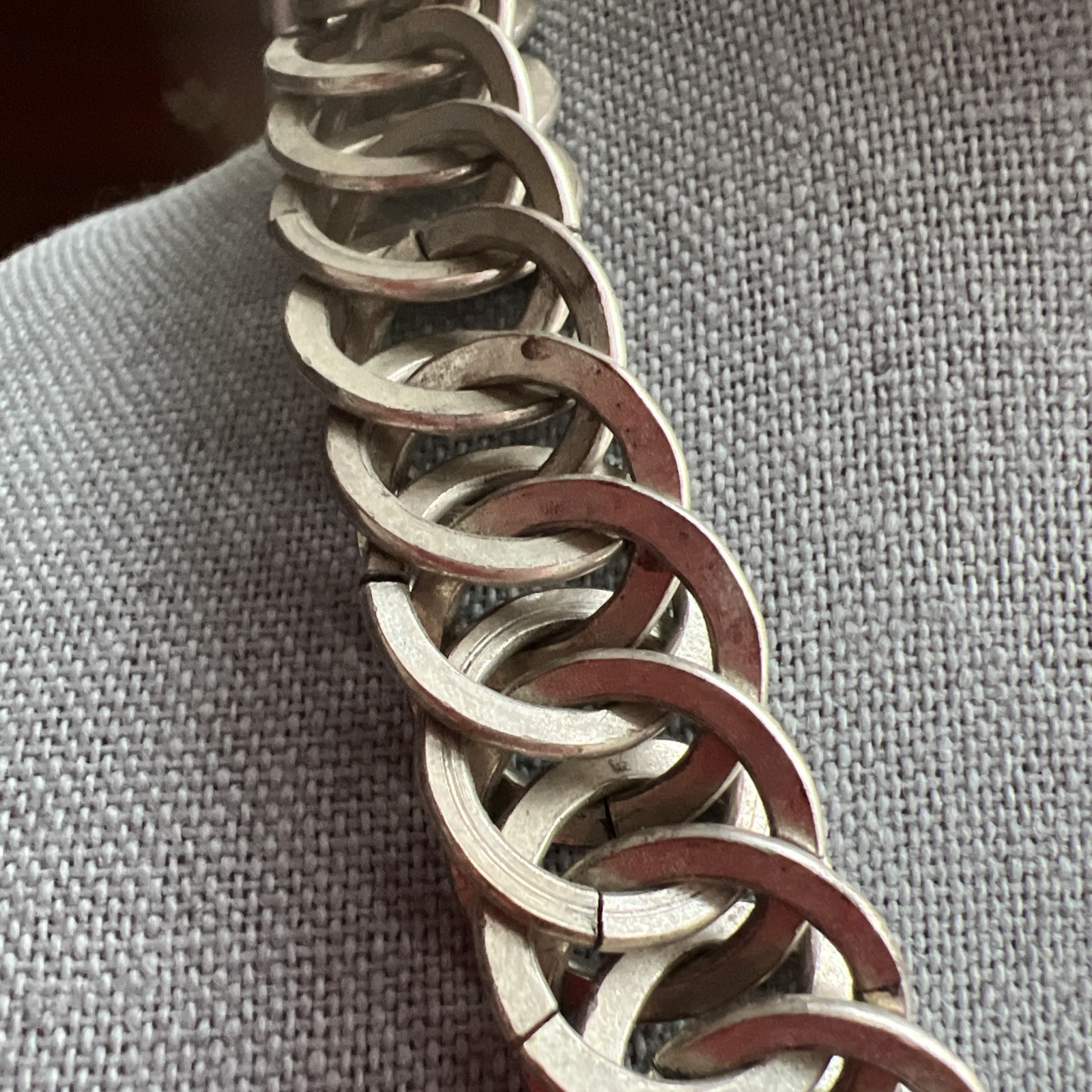 Vintage Double Link Silver Metal Necklace; Signed AV; Beautiful!