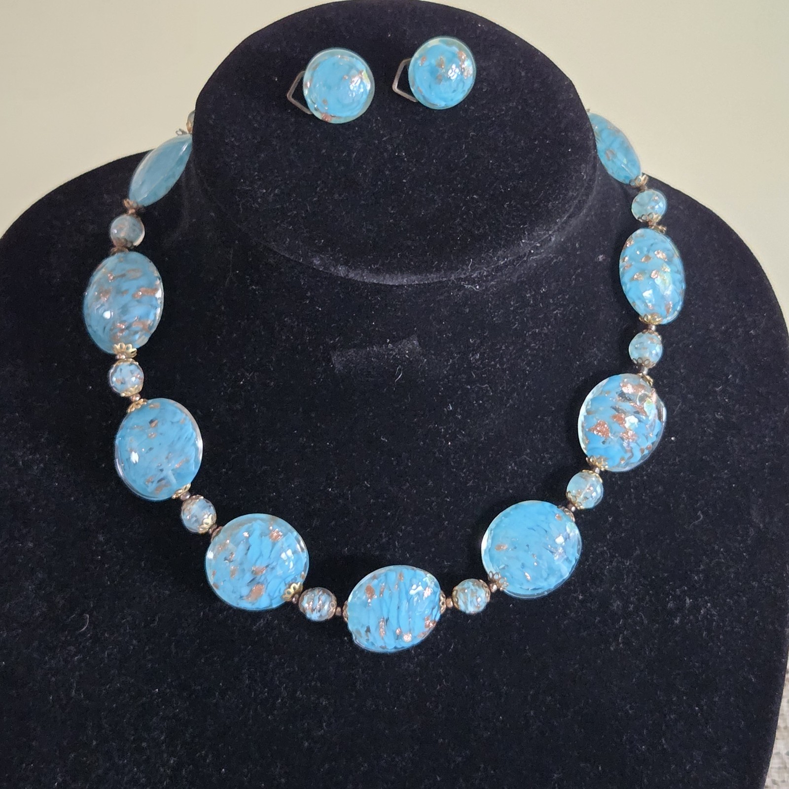 Vtg Light Blue Gold Foiled Venetian Art Glass Necklace & Clip-On Earrings Italy