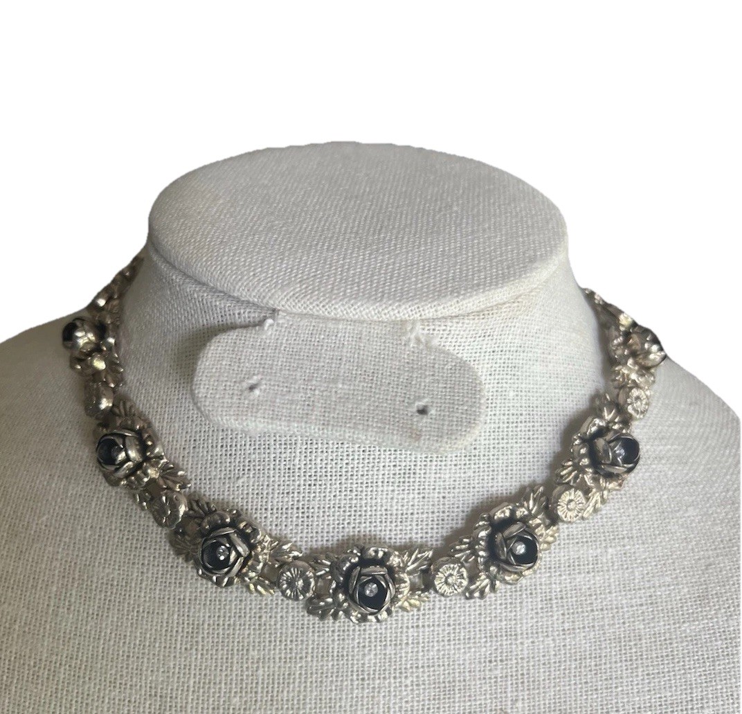 Vintage MCM Cabbage Rose Choker Necklace with Rhinestones Stunning 14.5” Long