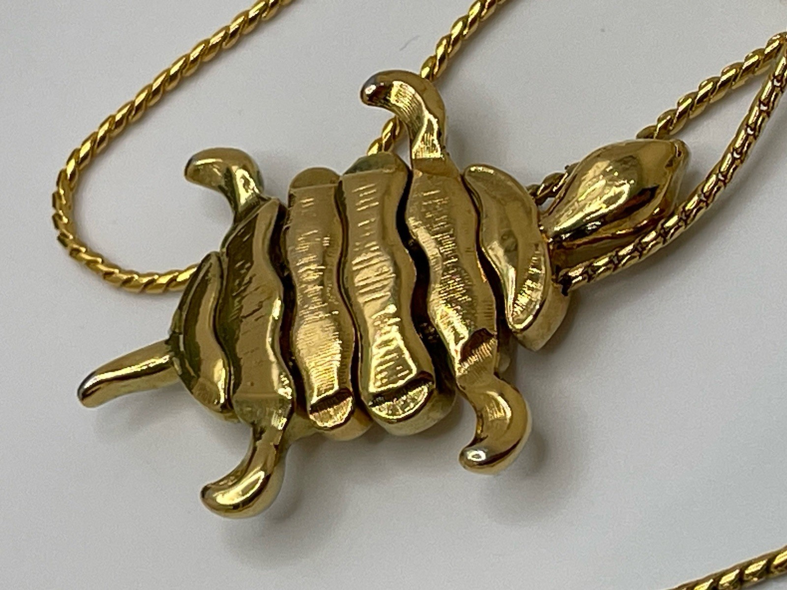 Enamel Gold Tone Articulated Turtle Pendant Necklace Estate Vintage Jointed