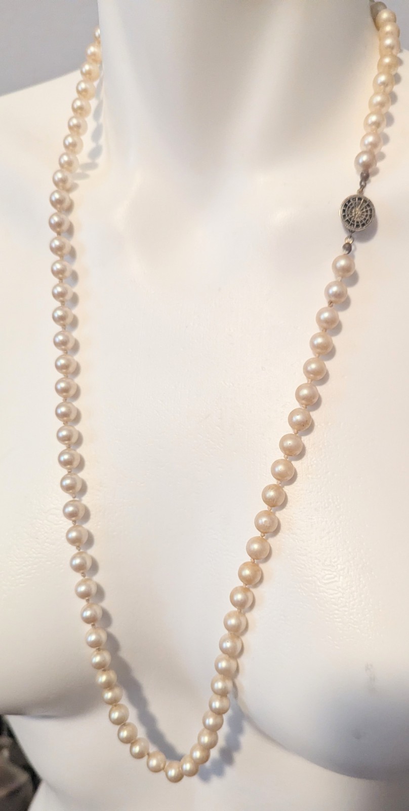 Vtg Signed Miriam Haskell Faux Pearl Necklace 31.5″ Long 7.5mm