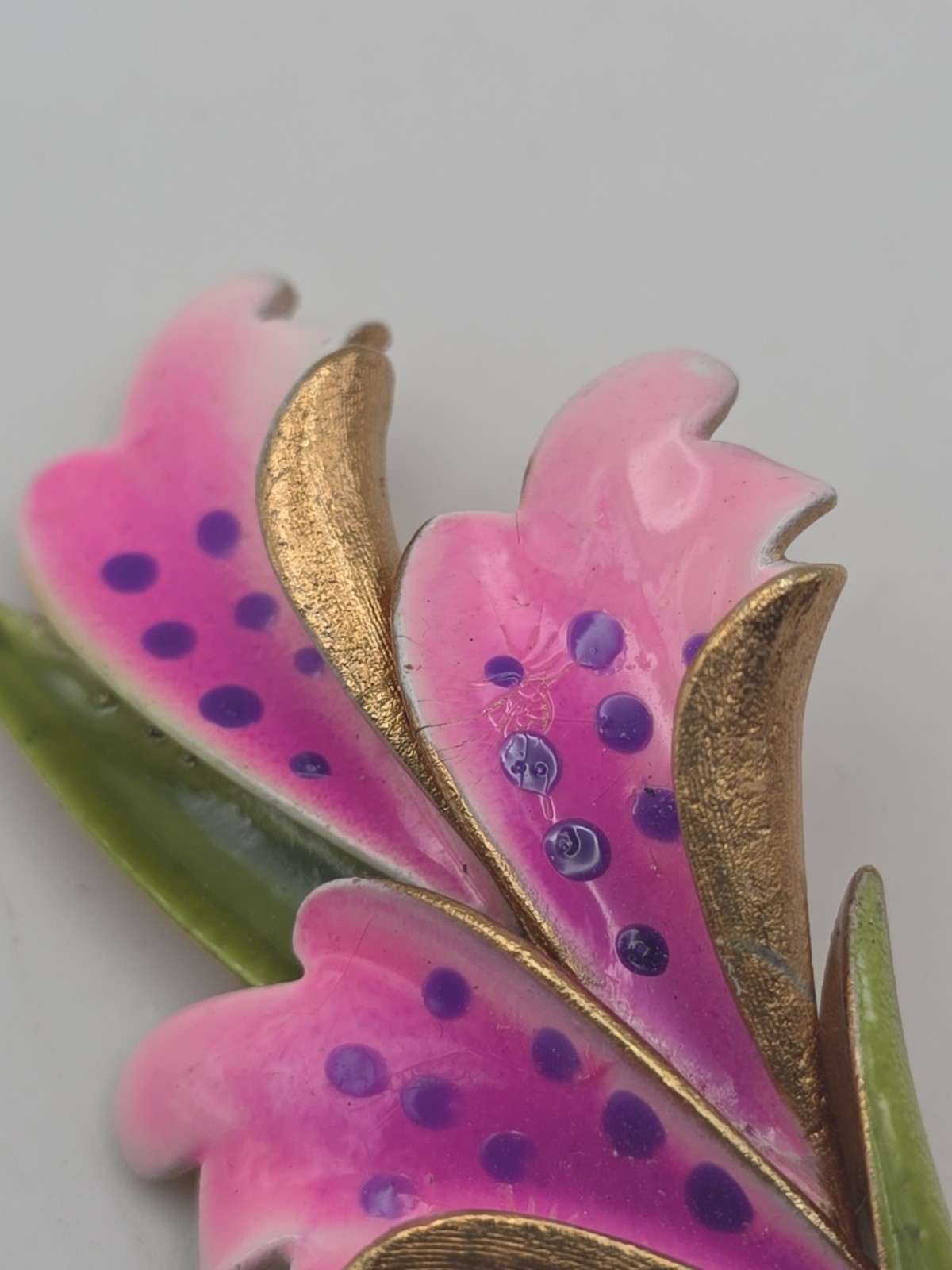 Vintage Corocraft Enameled Pink Purple Lily Orchid Retro Brooch Gold Tone Signed