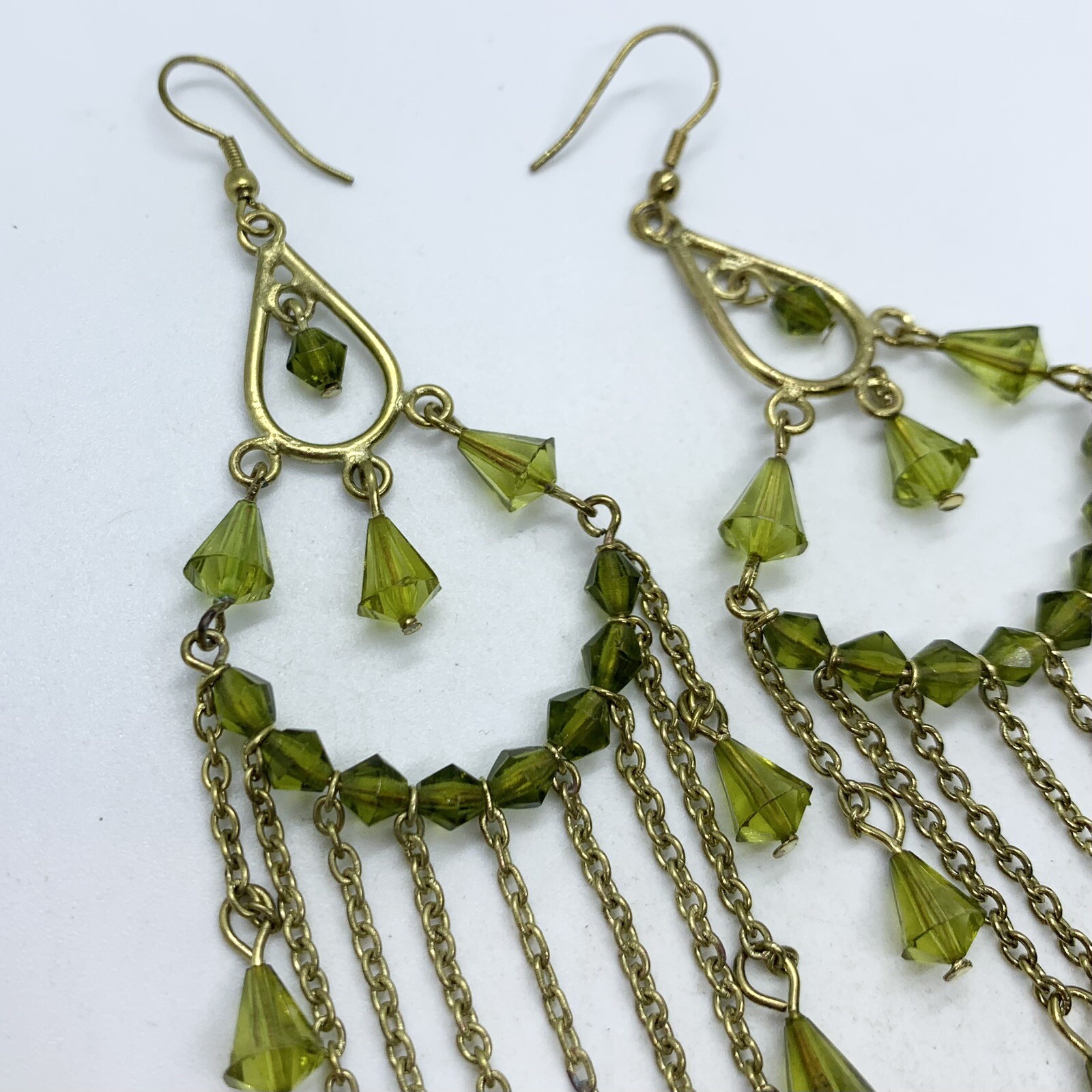 VTG OLIVE GREEN CRYSTAL ACRYLIC 5” DROP GOLD CHAIN NOUVEAU DANGLE EARRINGS HOOK