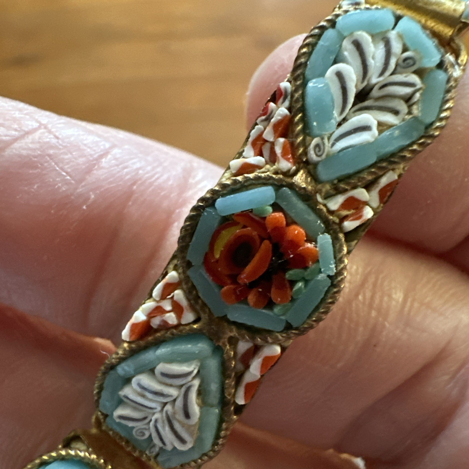 Vintage MCM Souvenir Venice Micro Mosaic Brass Bracelet Red Roses Flowers 7.5
